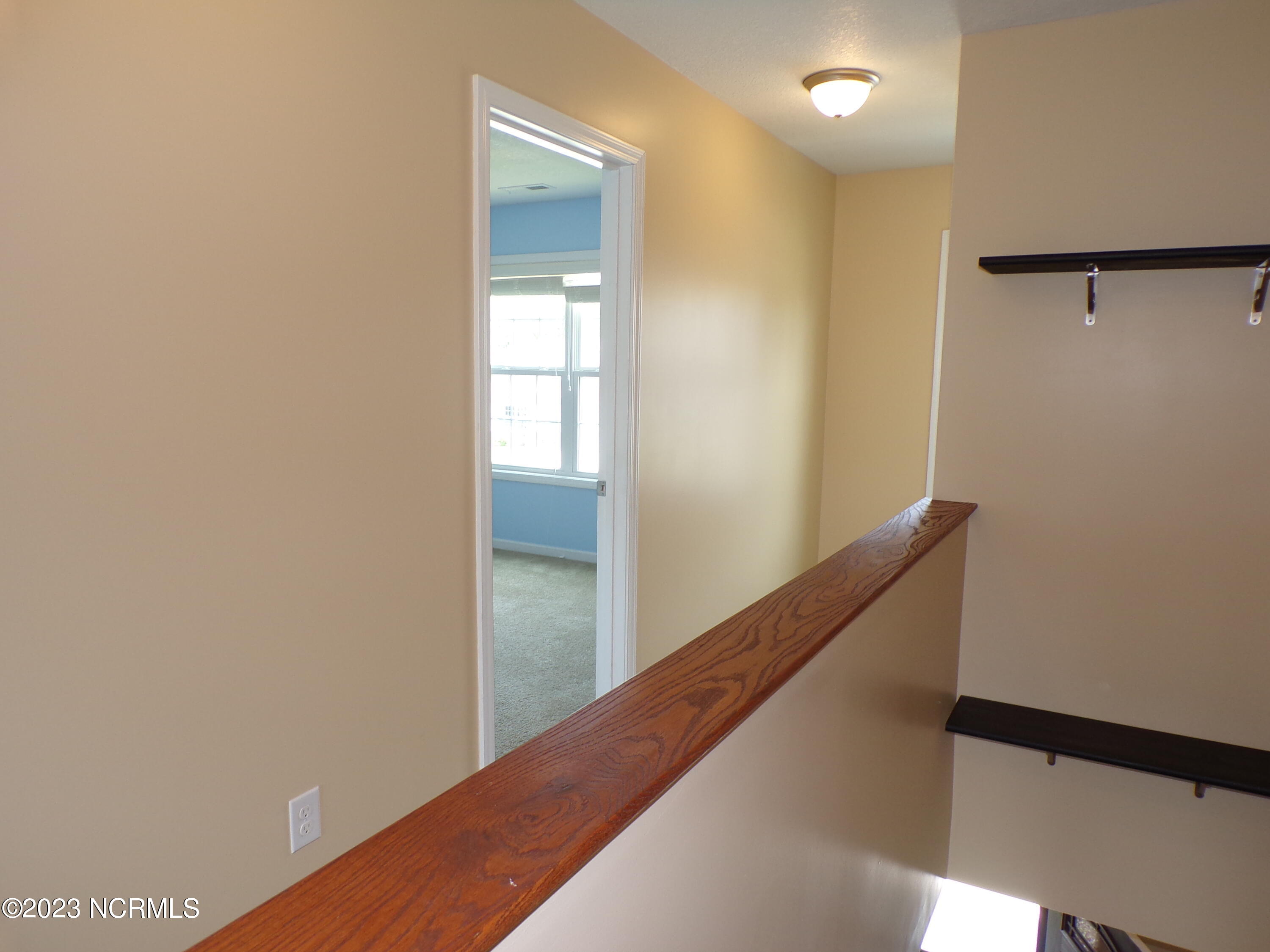 100559579 | Photo 71