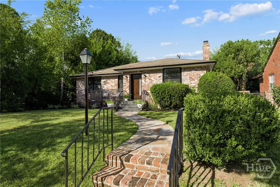 Photo 2 of Single family home for sale at 412 E 53rd Street, Savannah, GA 31405 | MLS# SA367351 | Listing updated on 2026-10-30