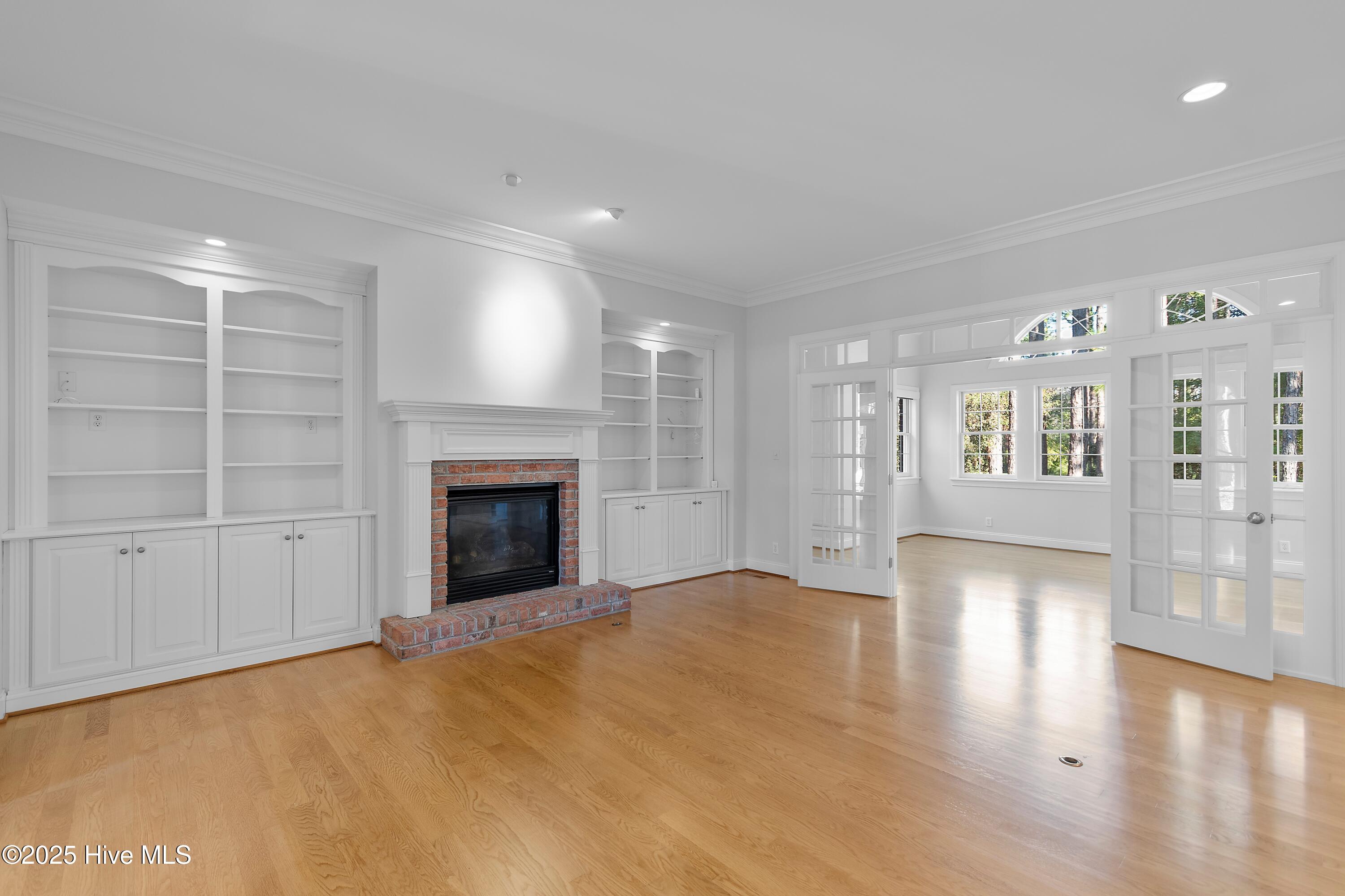 100537918 | Photo 15