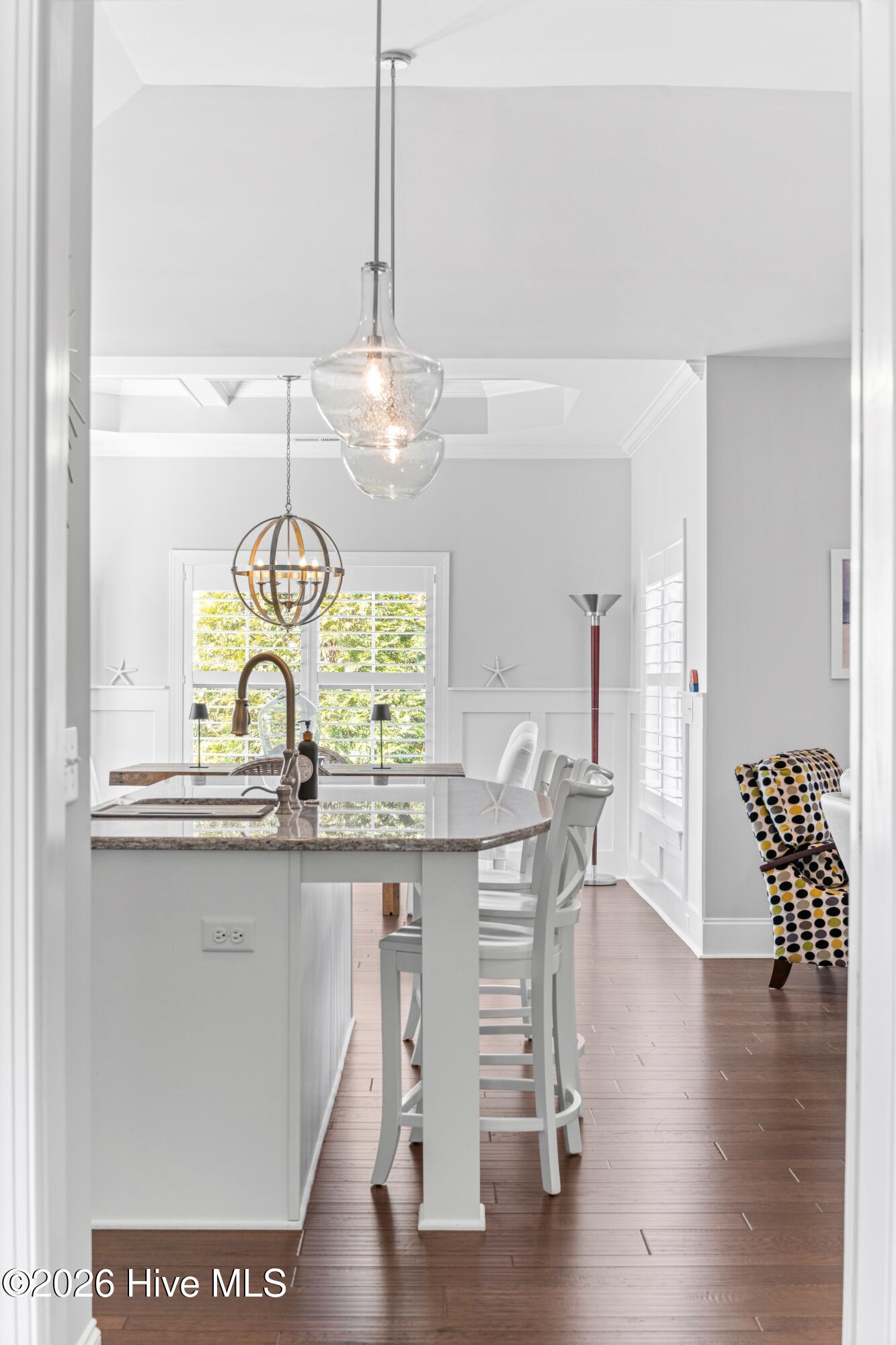 100554937 | Photo 21