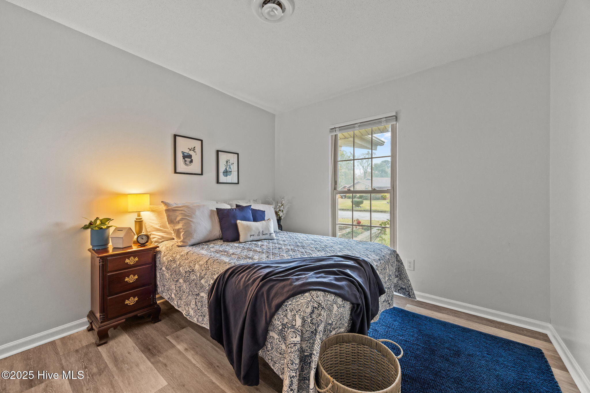 100538869 | Photo 15