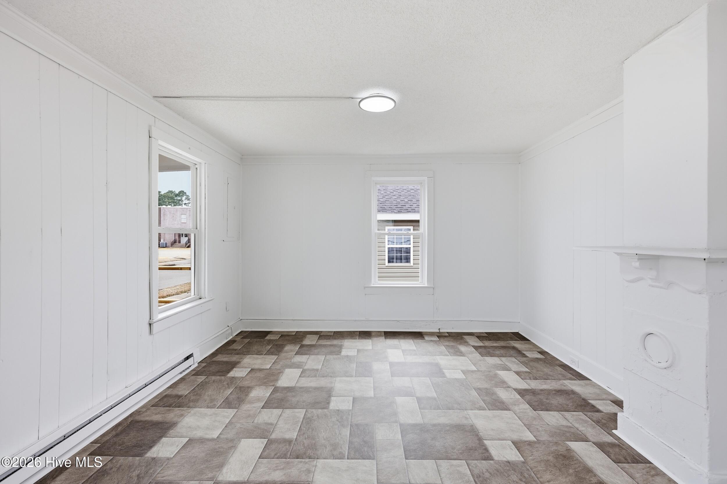 200 Queen Street, Elizabeth City, NC, 27909