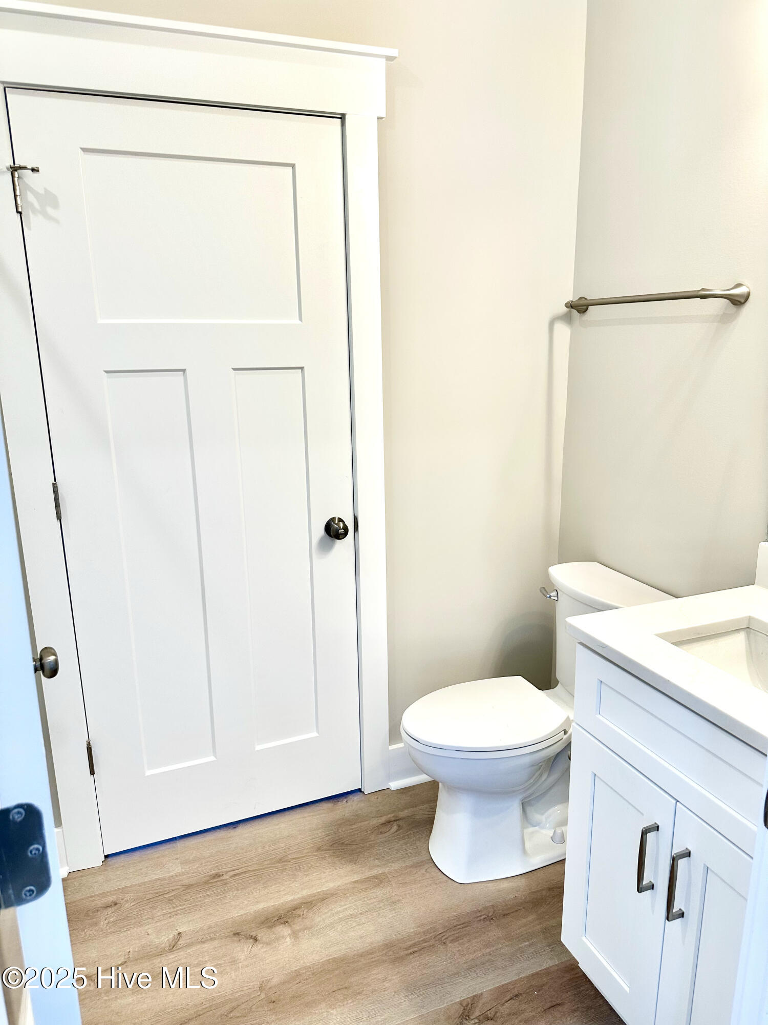 100537365 | Photo 41