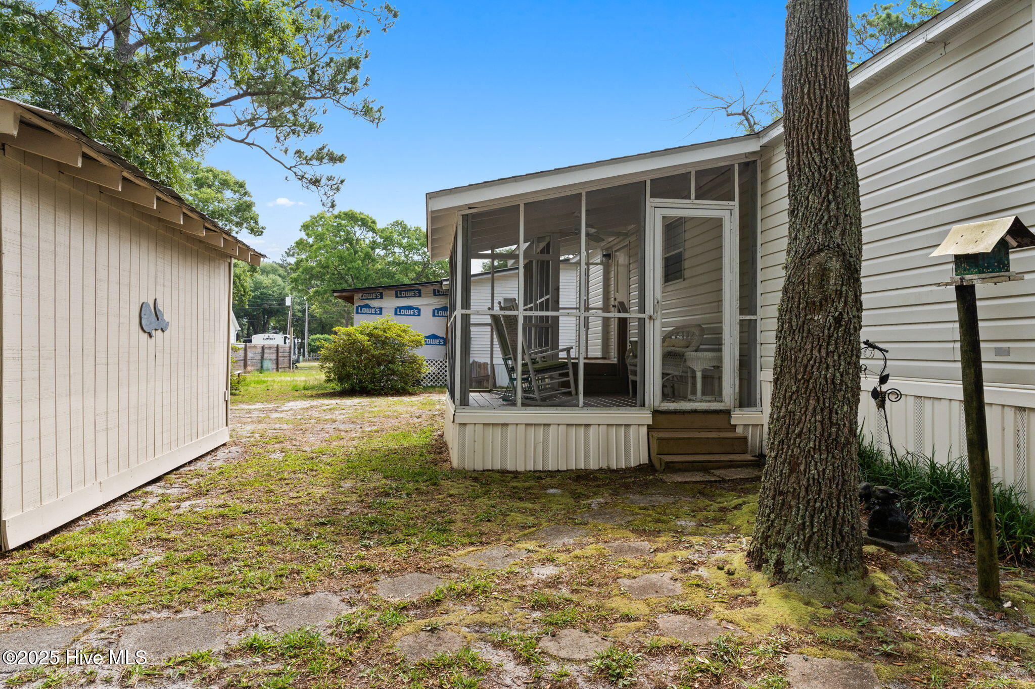 100569446 | Photo 23