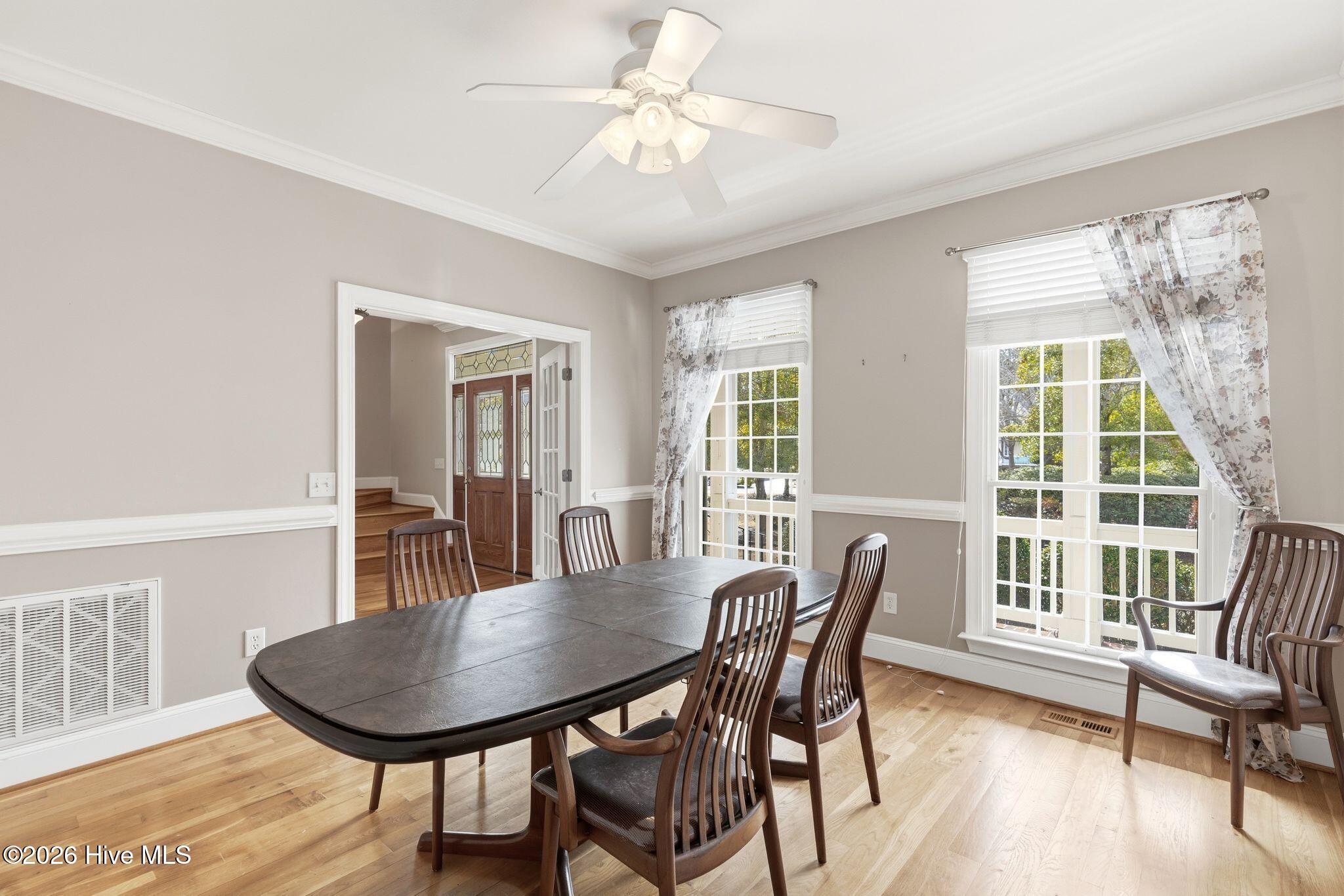 100561180 | Photo 21