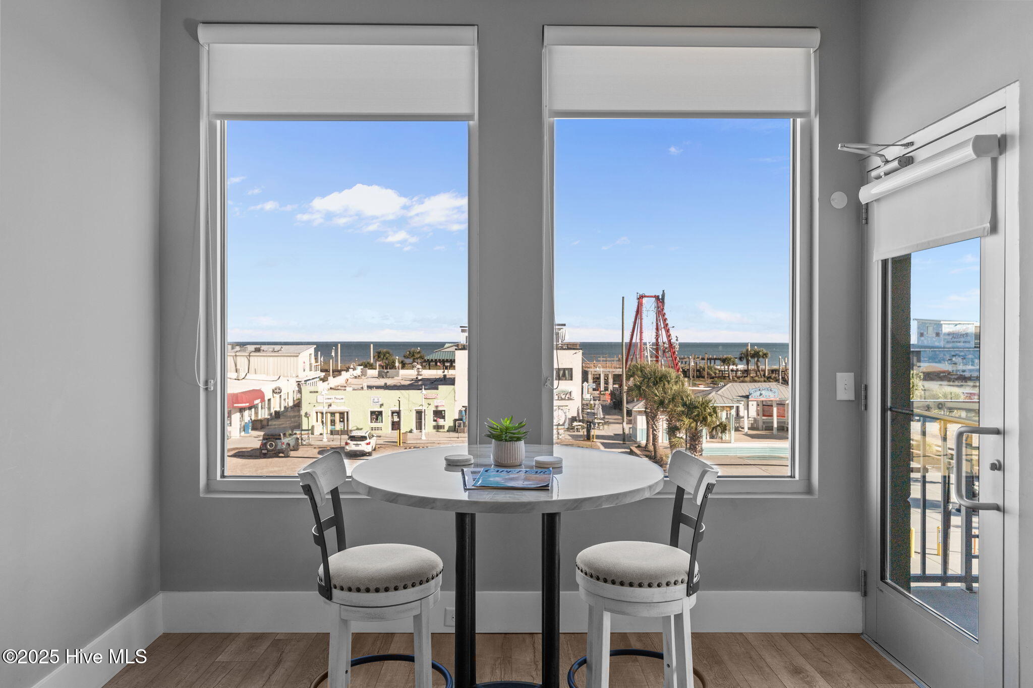 100541831 | Photo 22