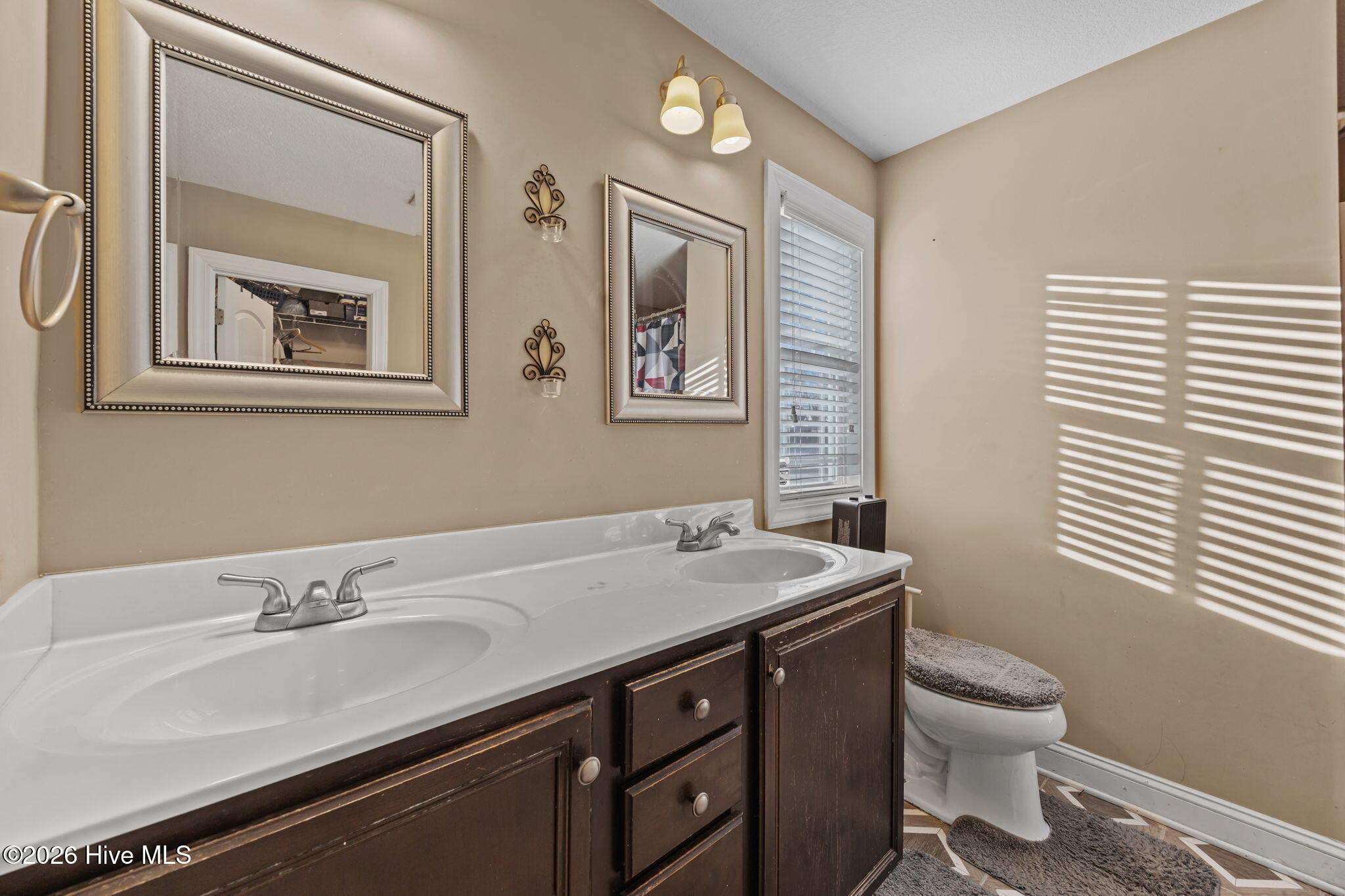 2204 Sweet Bay Drive UNIT B, Greenville, NC, 27834