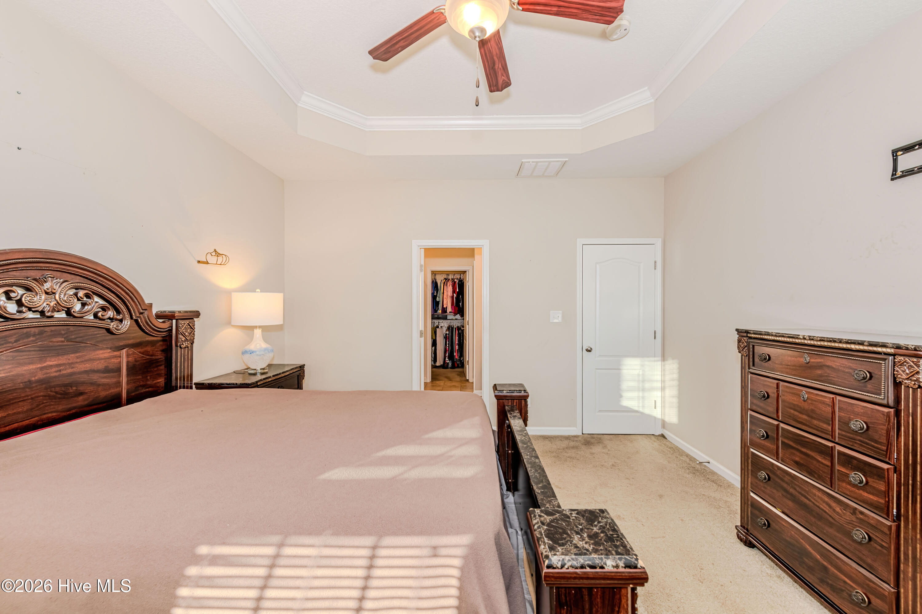 100549847 | Photo 54