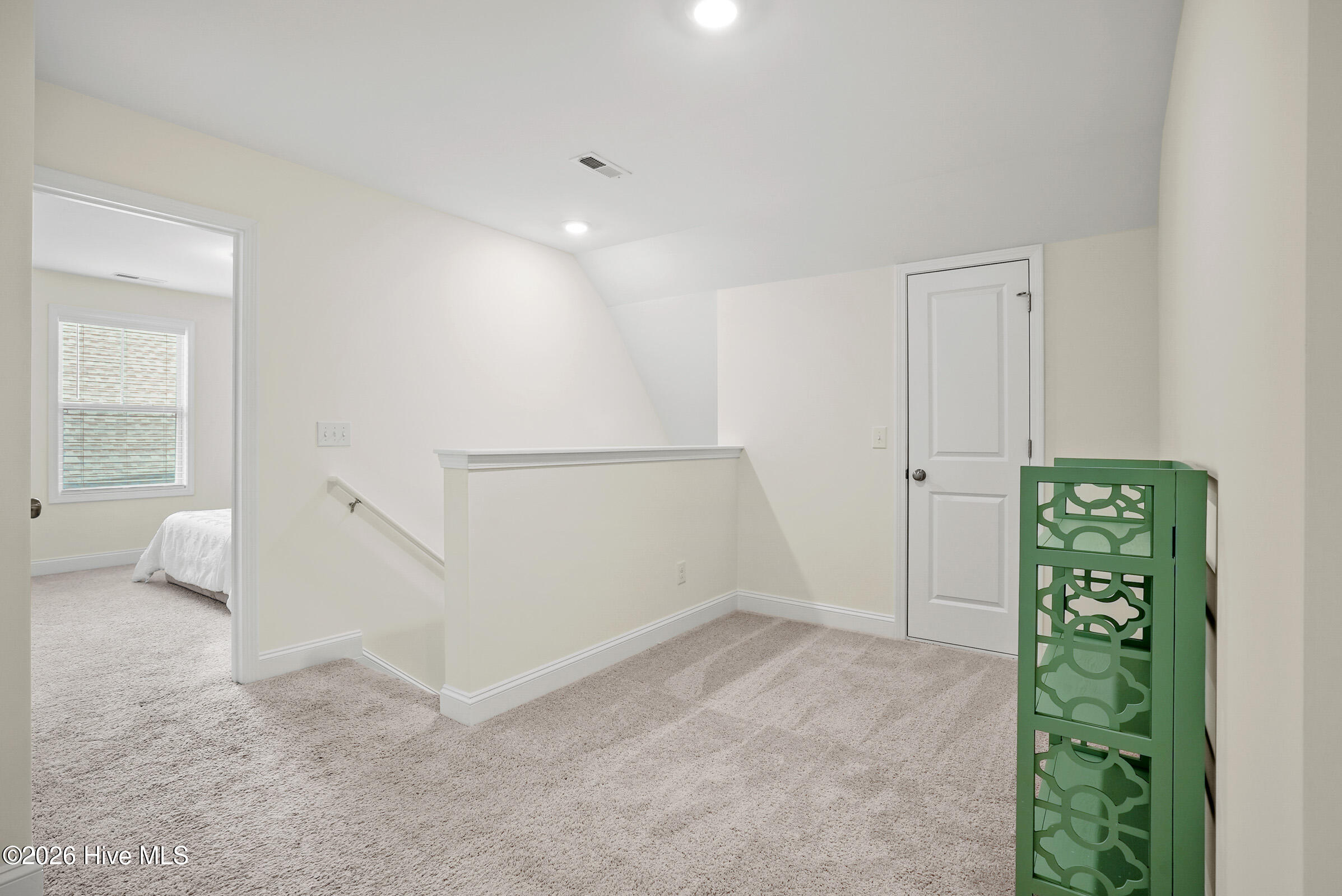 100552712 | Photo 27