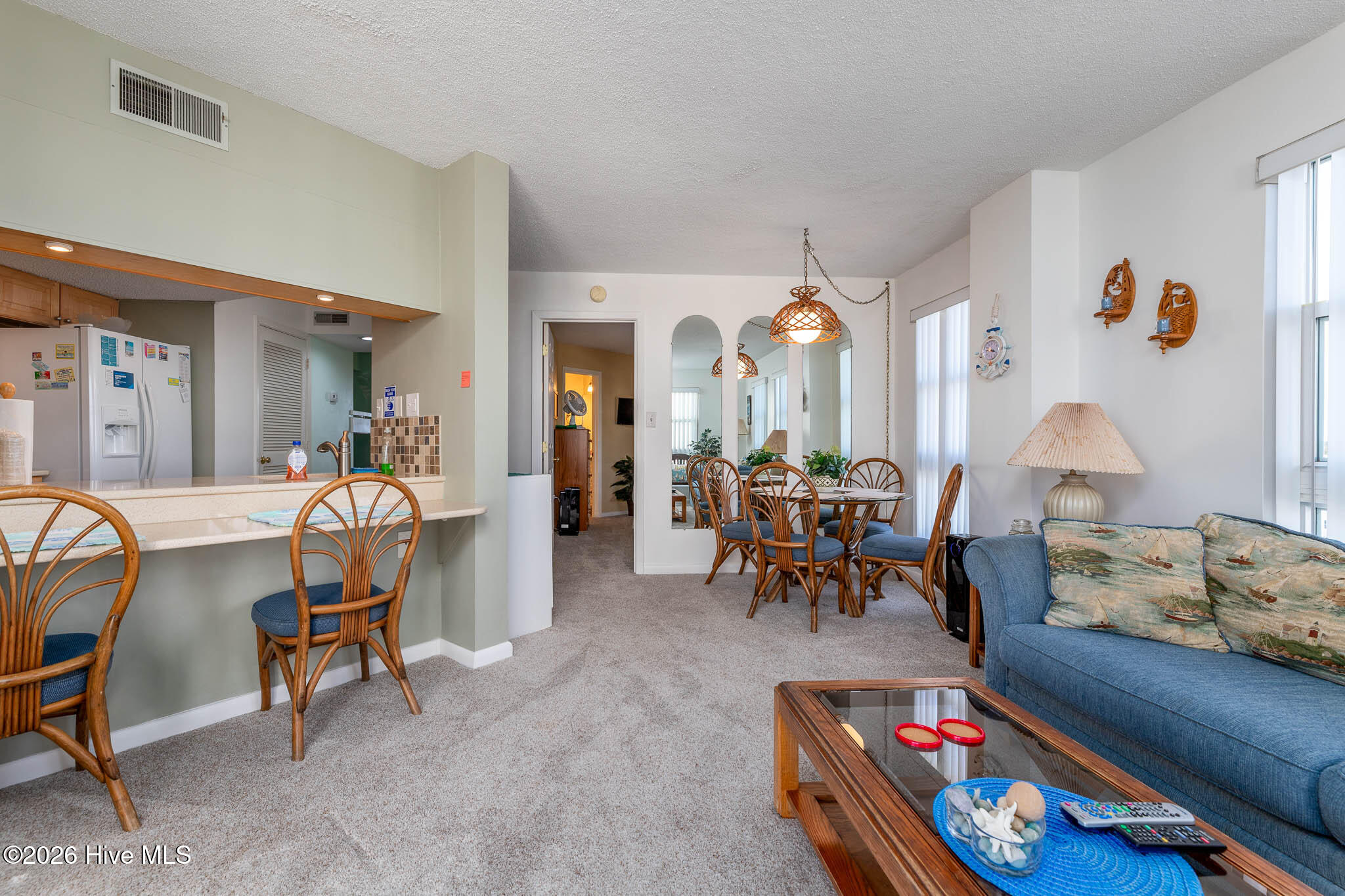 100567274 | Photo 14