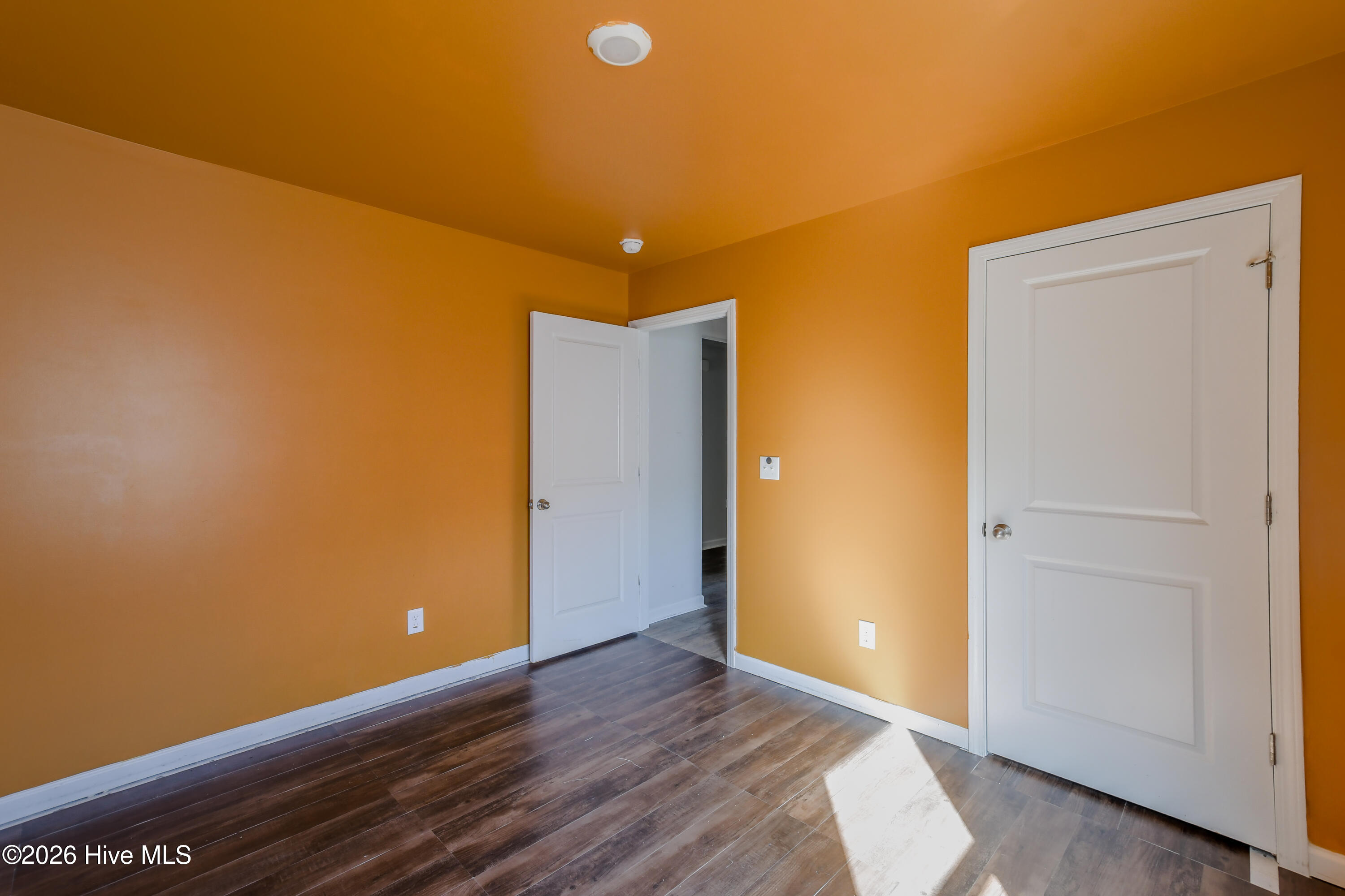 100550996 | Photo 20