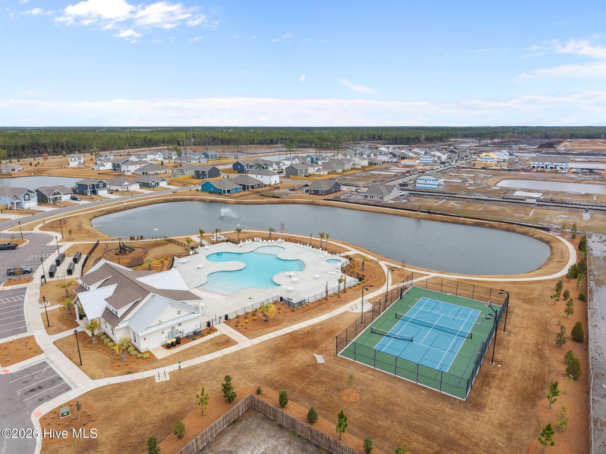 100554763 | Photo 57