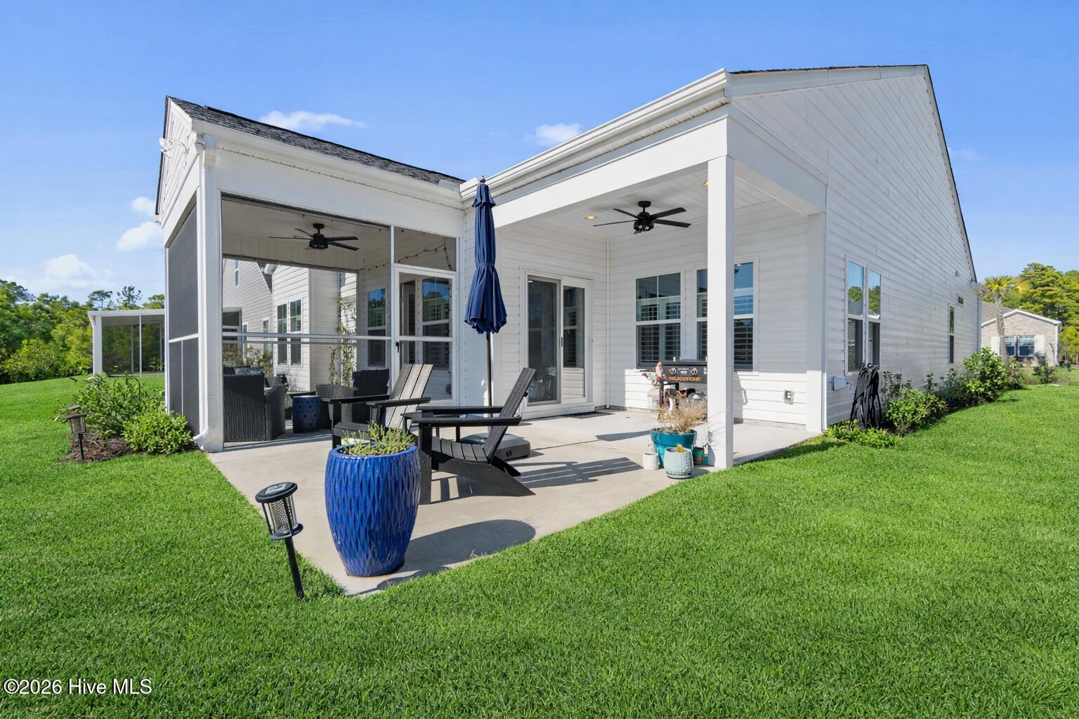 100555351 | Photo 30