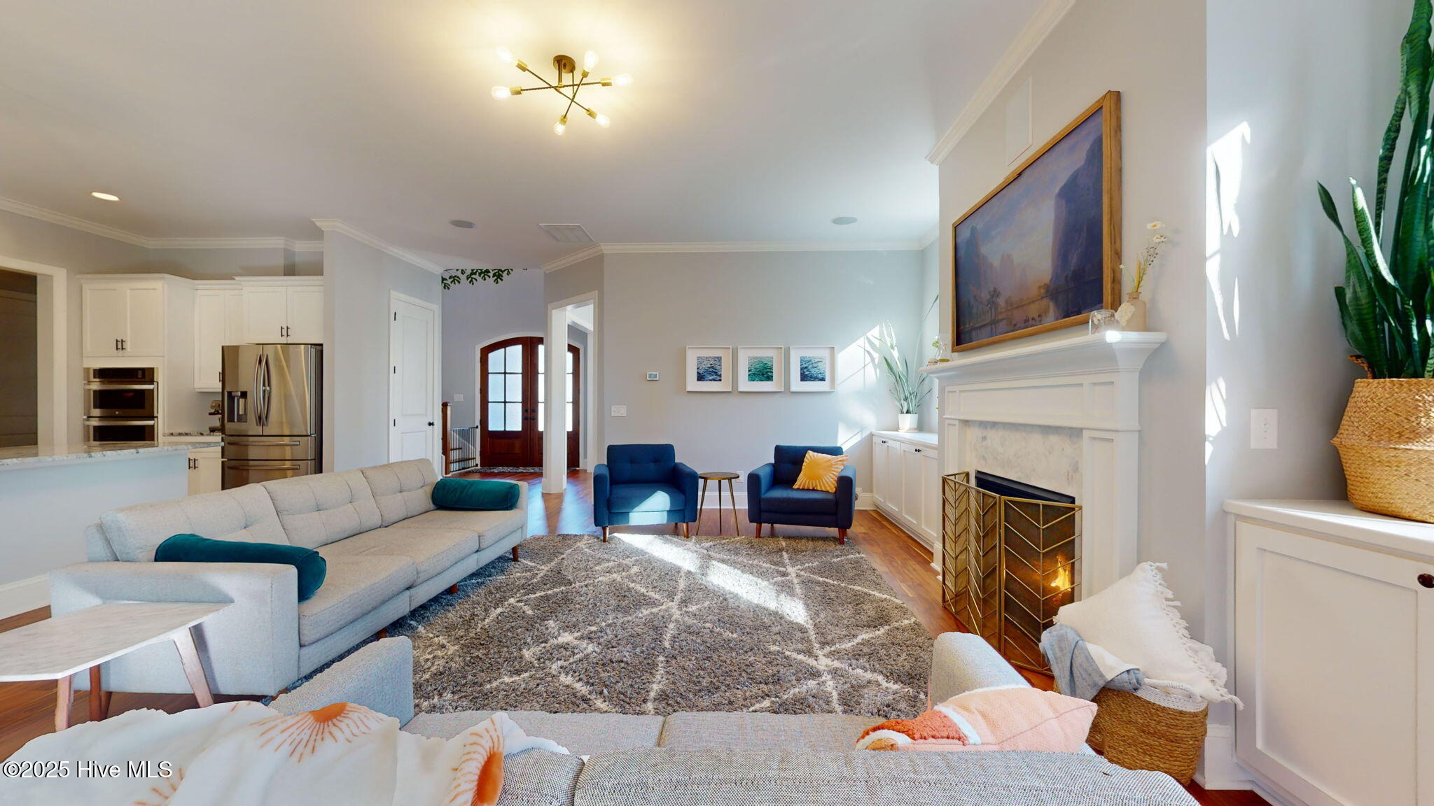 100518593 | Photo 16