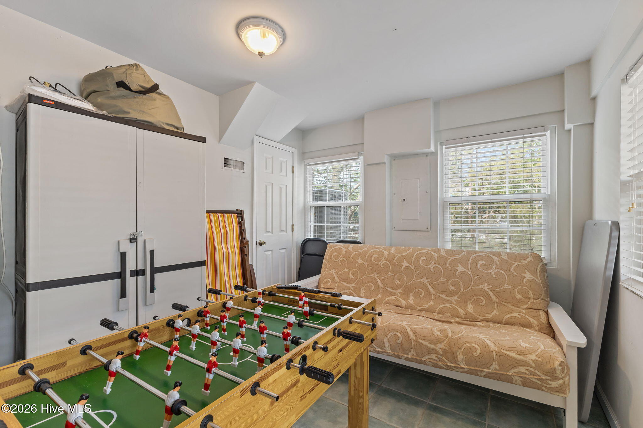 100557971 | Photo 31