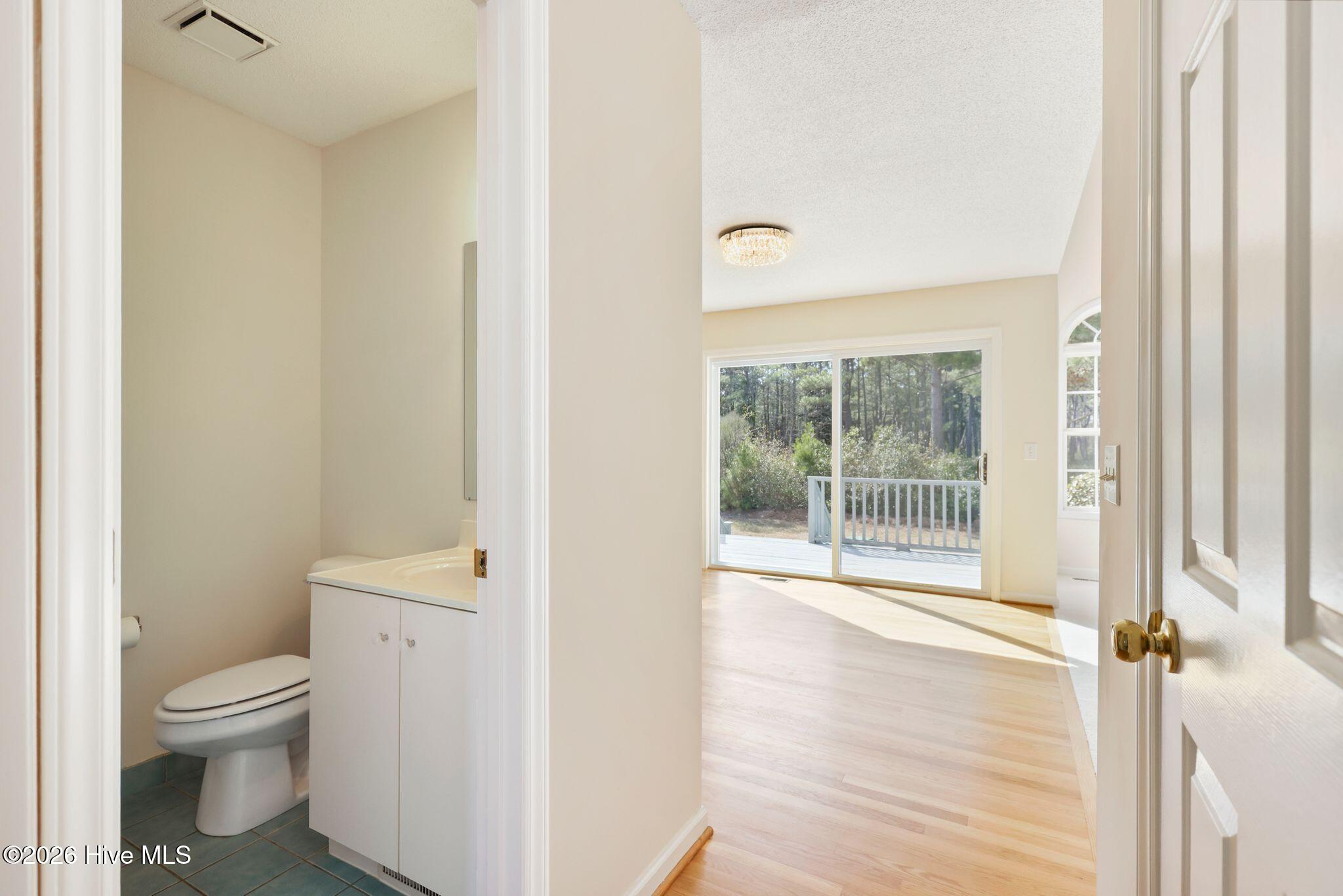 100558031 | Photo 17