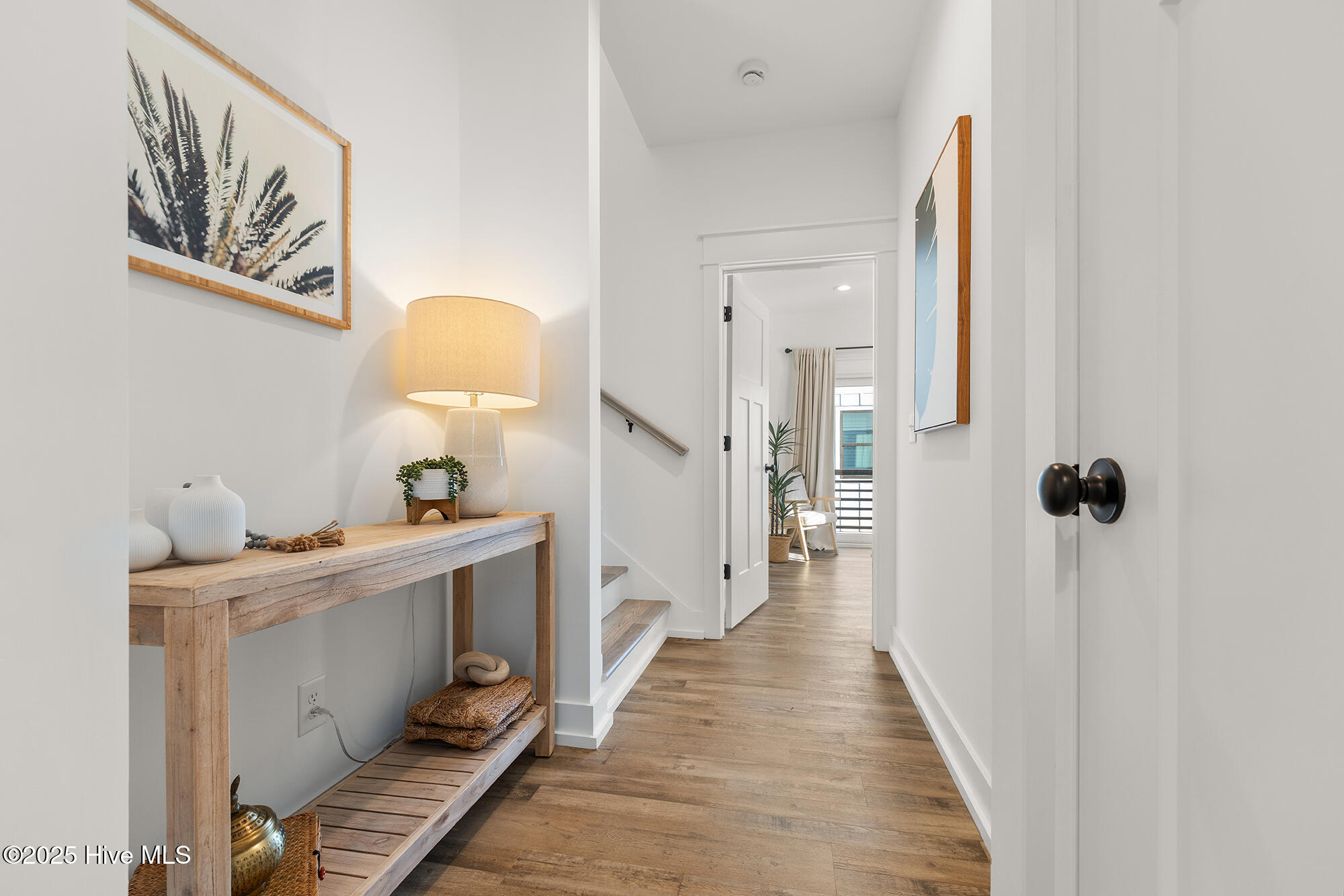 100542866 | Photo 18