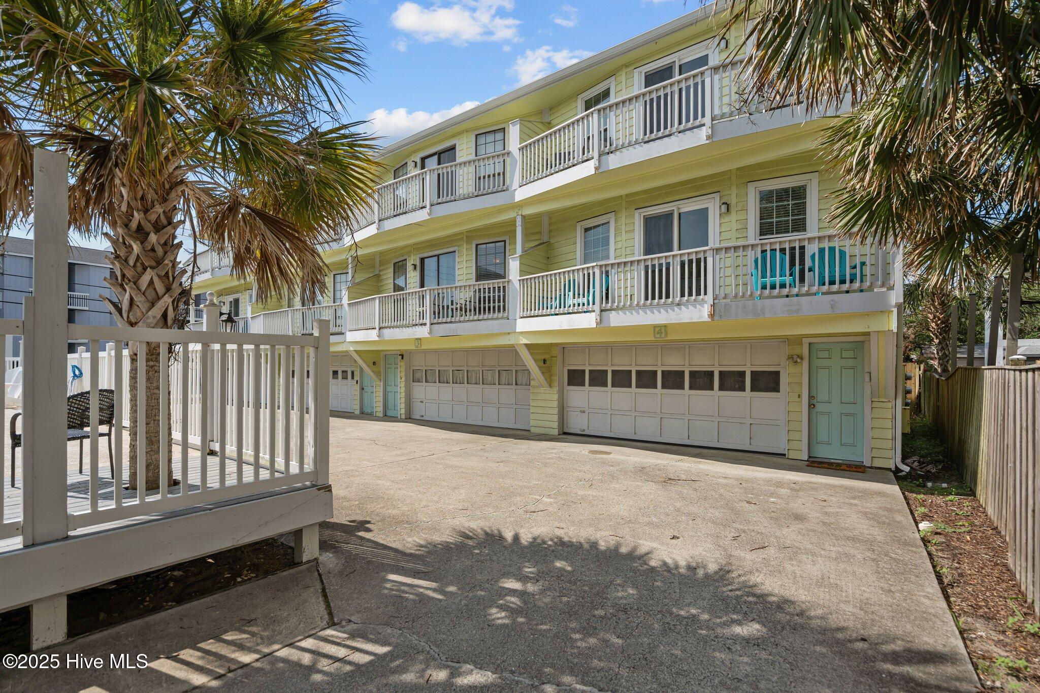 100554809 | Photo 54