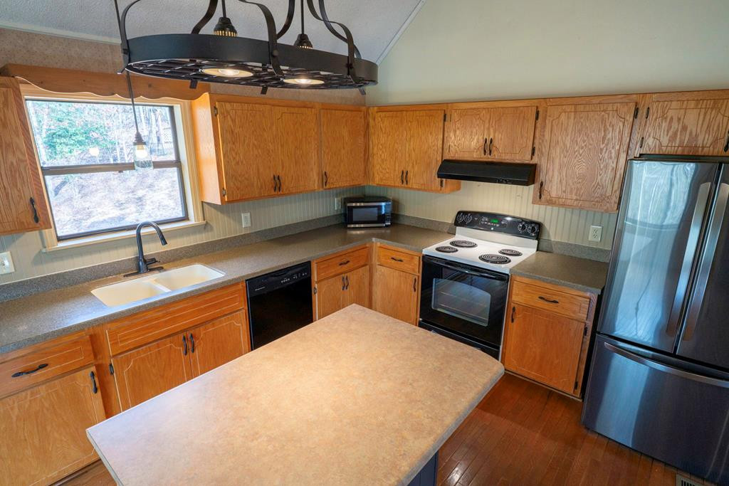 1054 Dickey Road, Murphy, NC 28906 Listing Photo  8