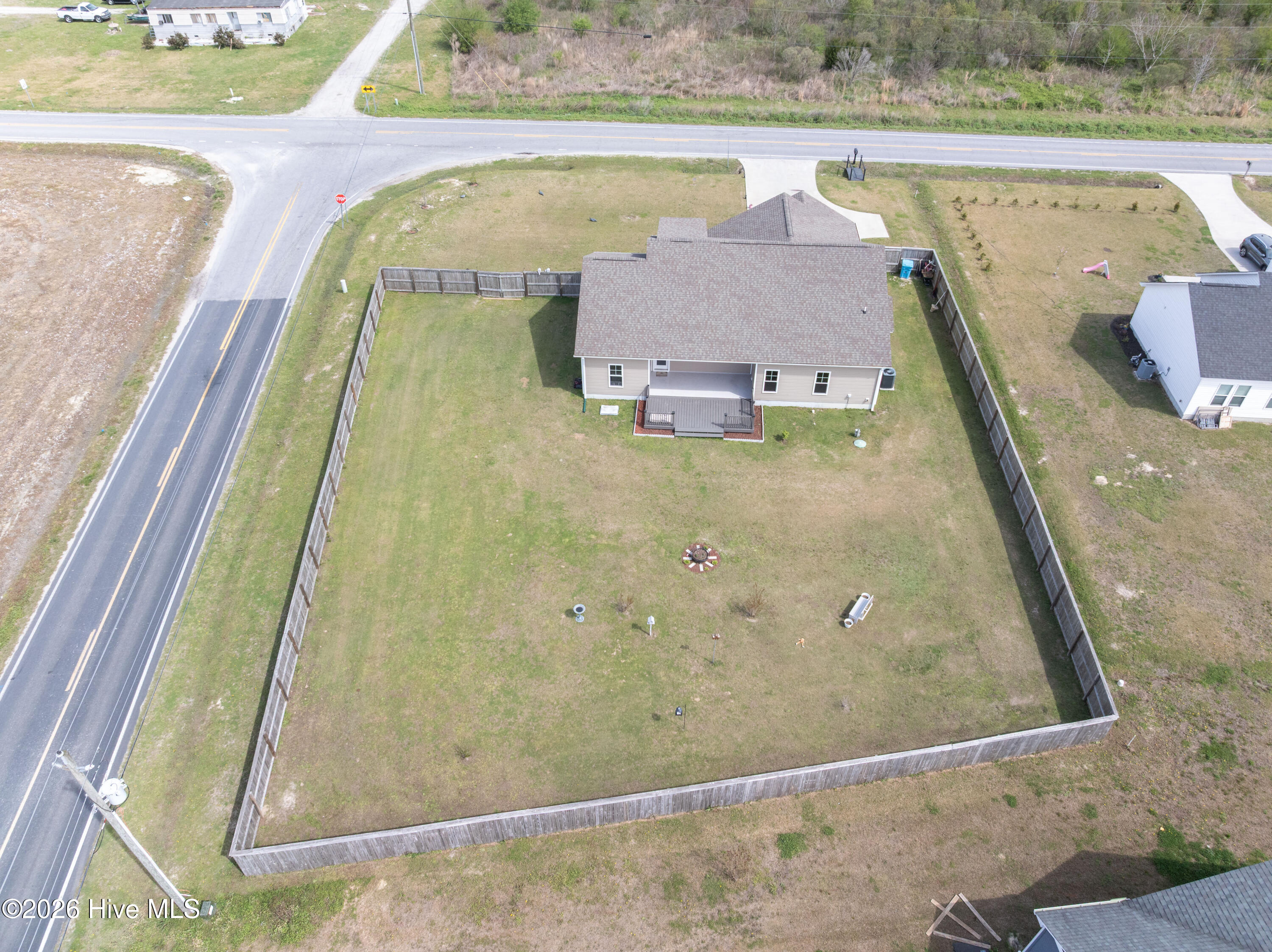 100563882 | Photo 36