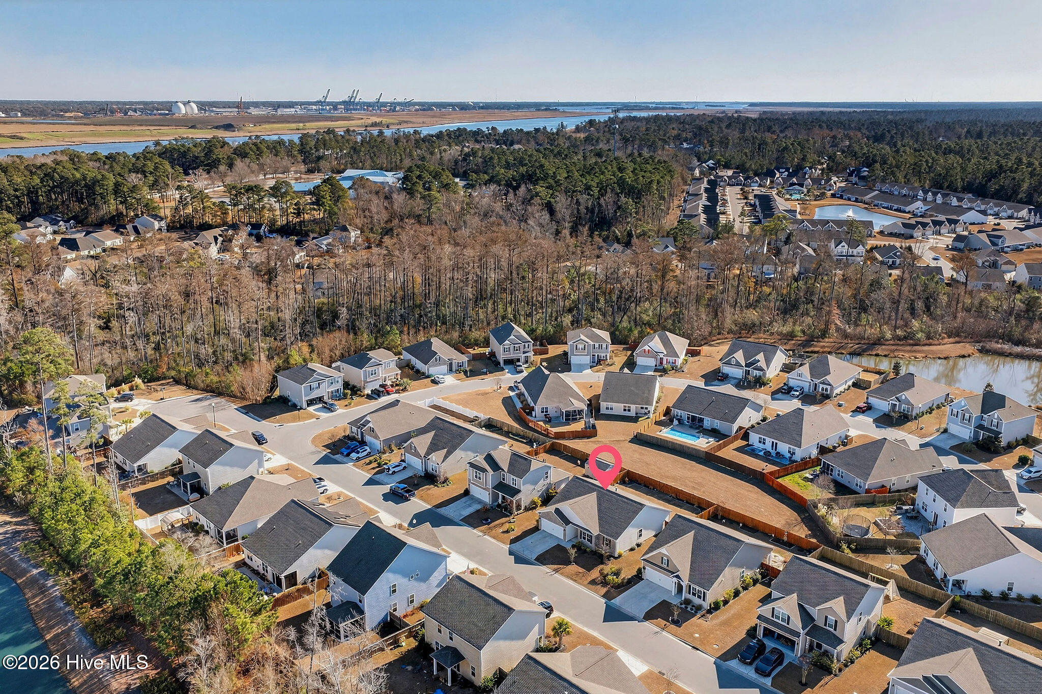 100547233 | Photo 42