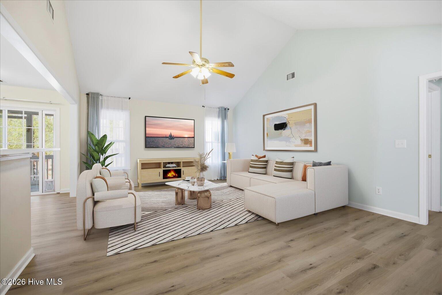 100558817 | Photo 11