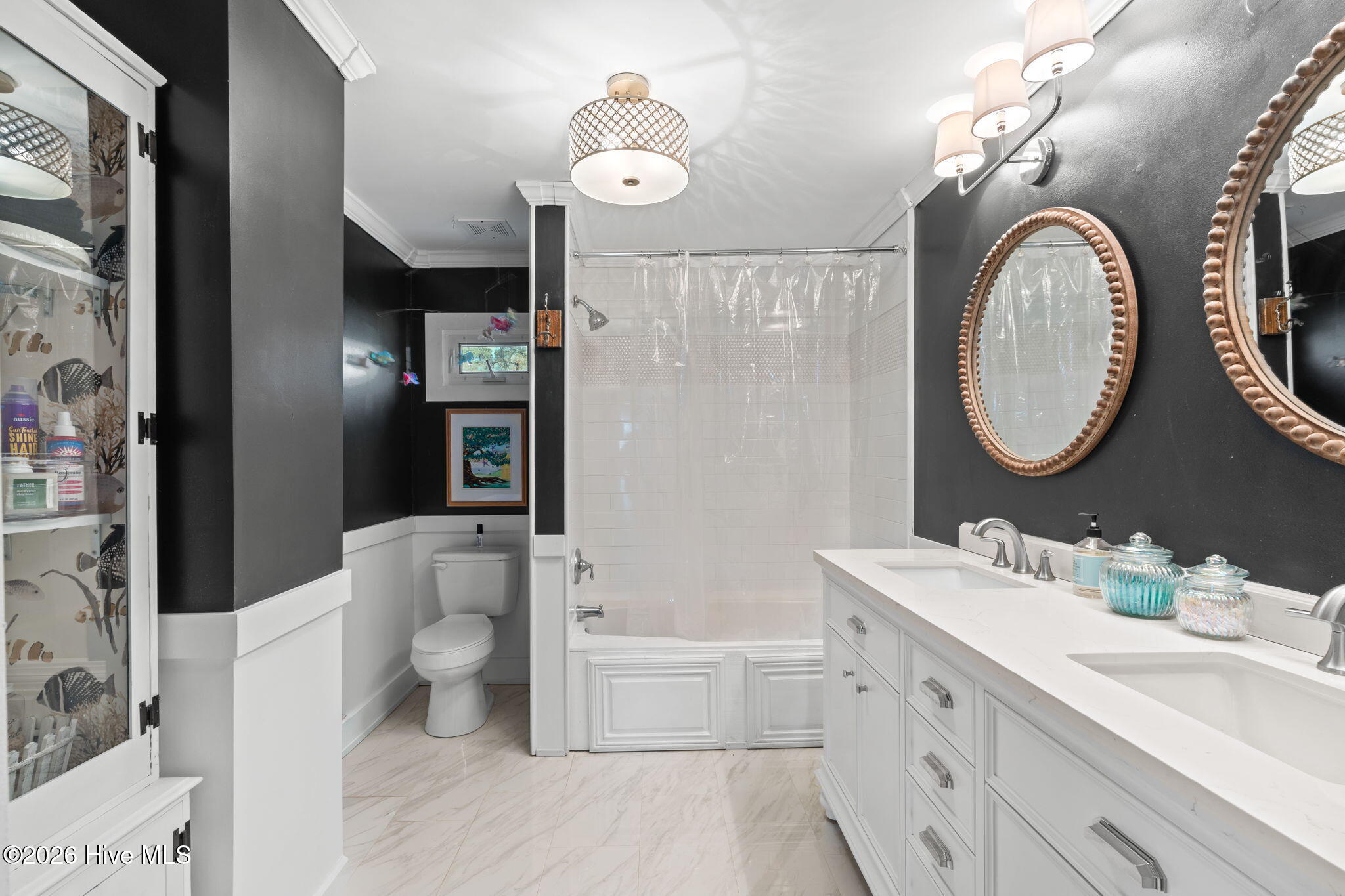 100562668 | Photo 21