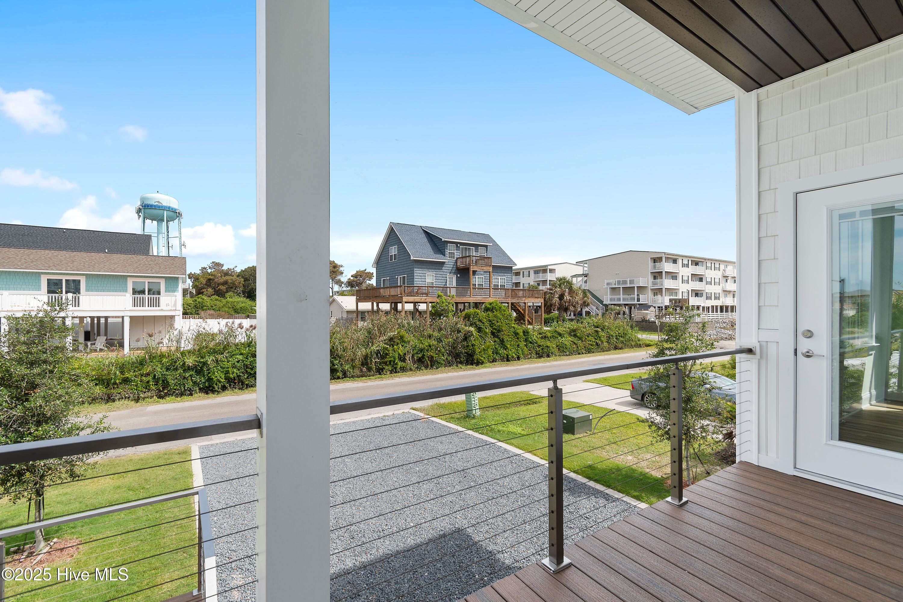 100549252 | Photo 13