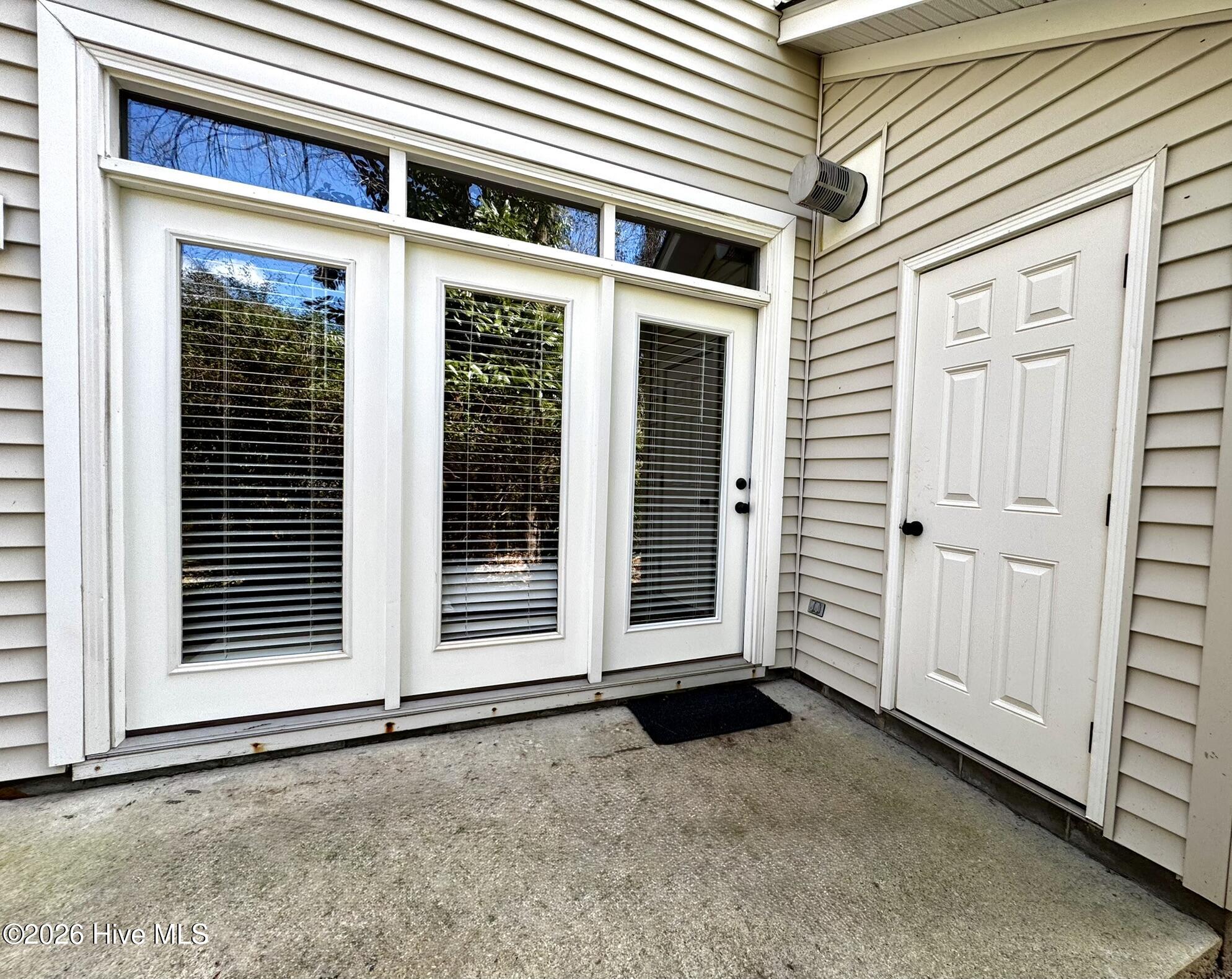 100550960 | Photo 17