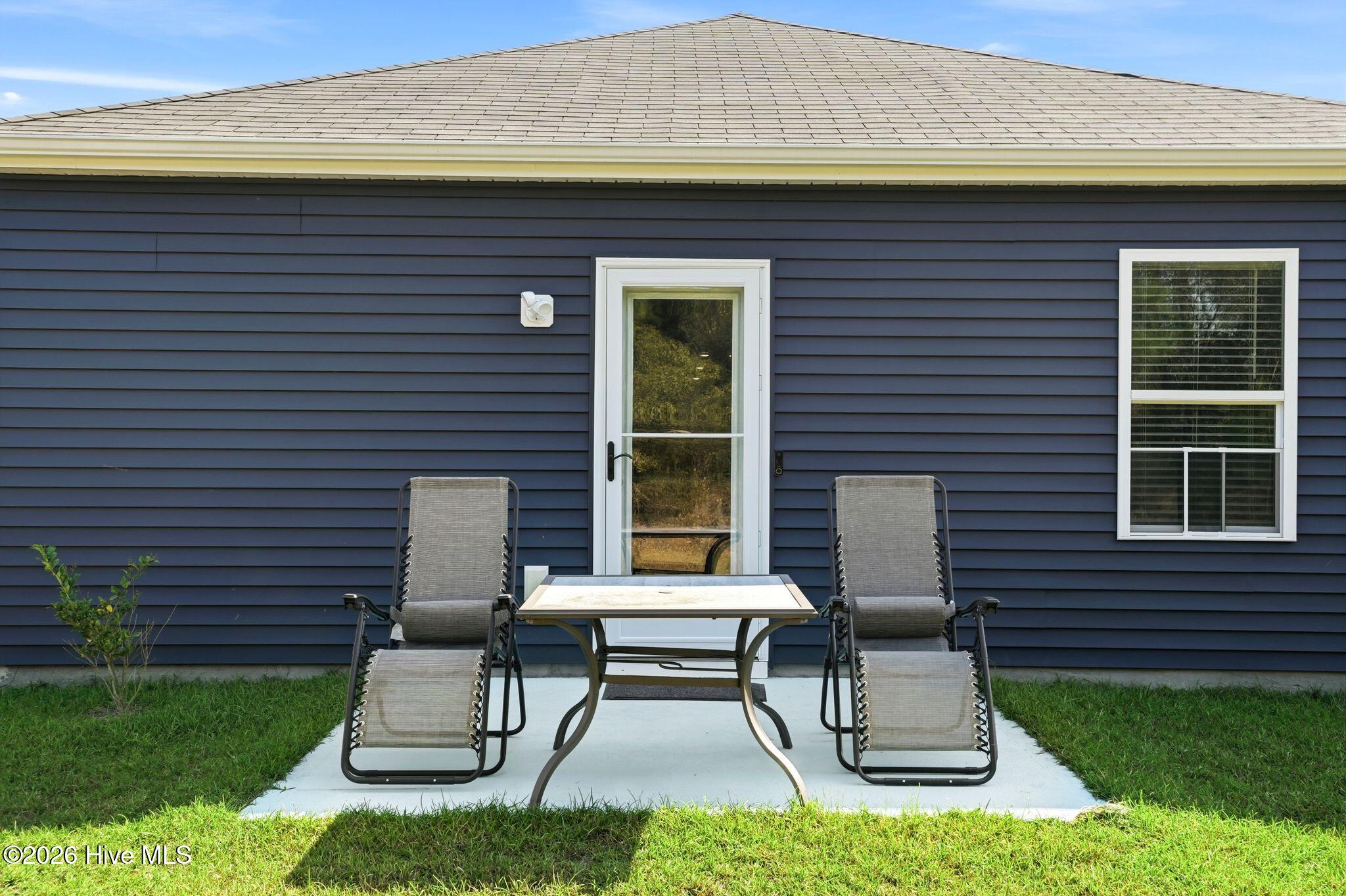 100565300 | Photo 30