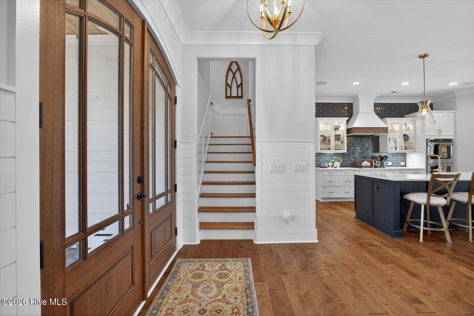 100566266 | Photo 11