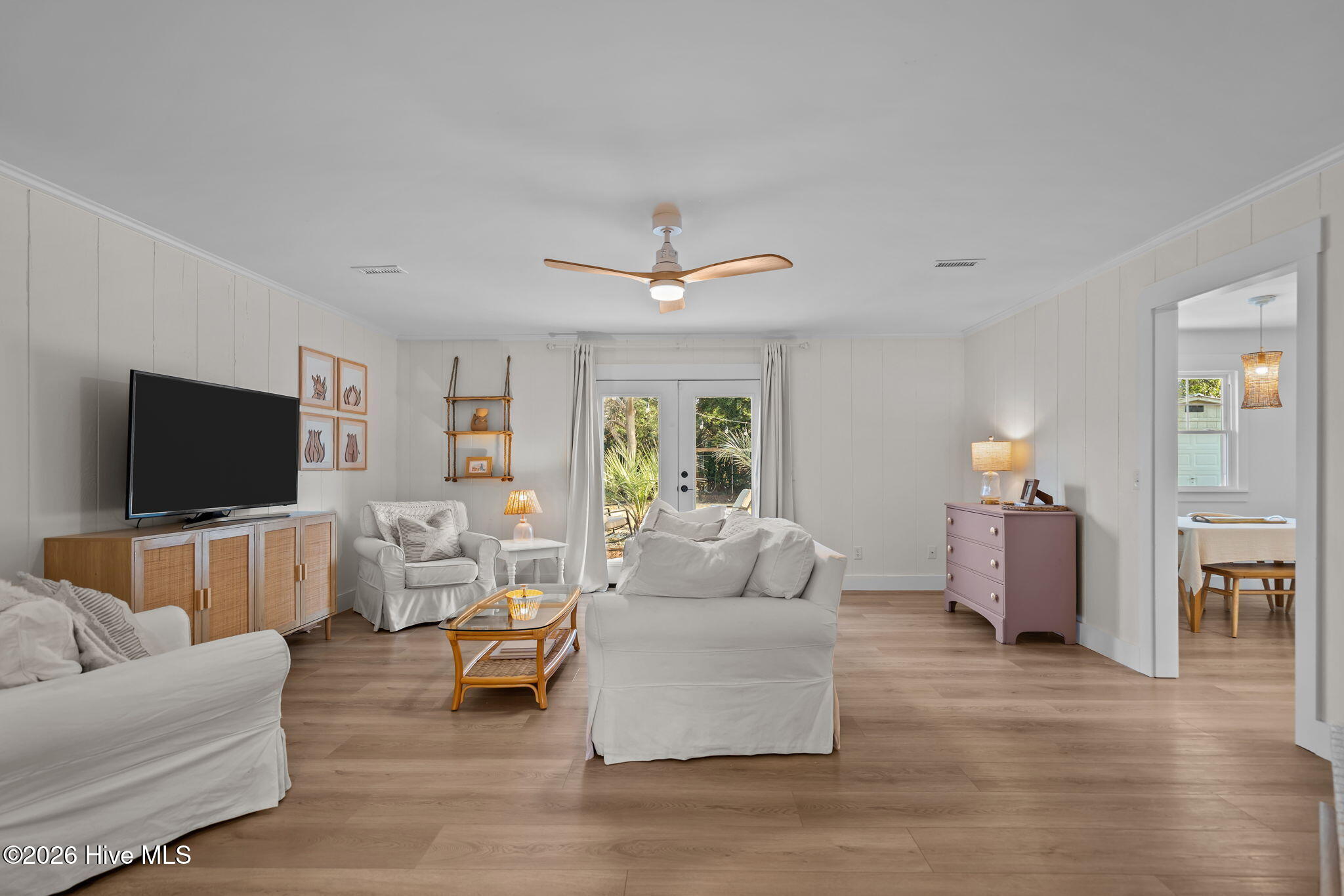 100552729 | Photo 10