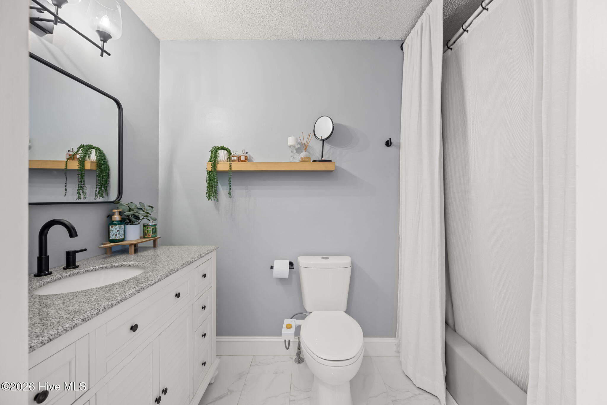 100559332 | Photo 34