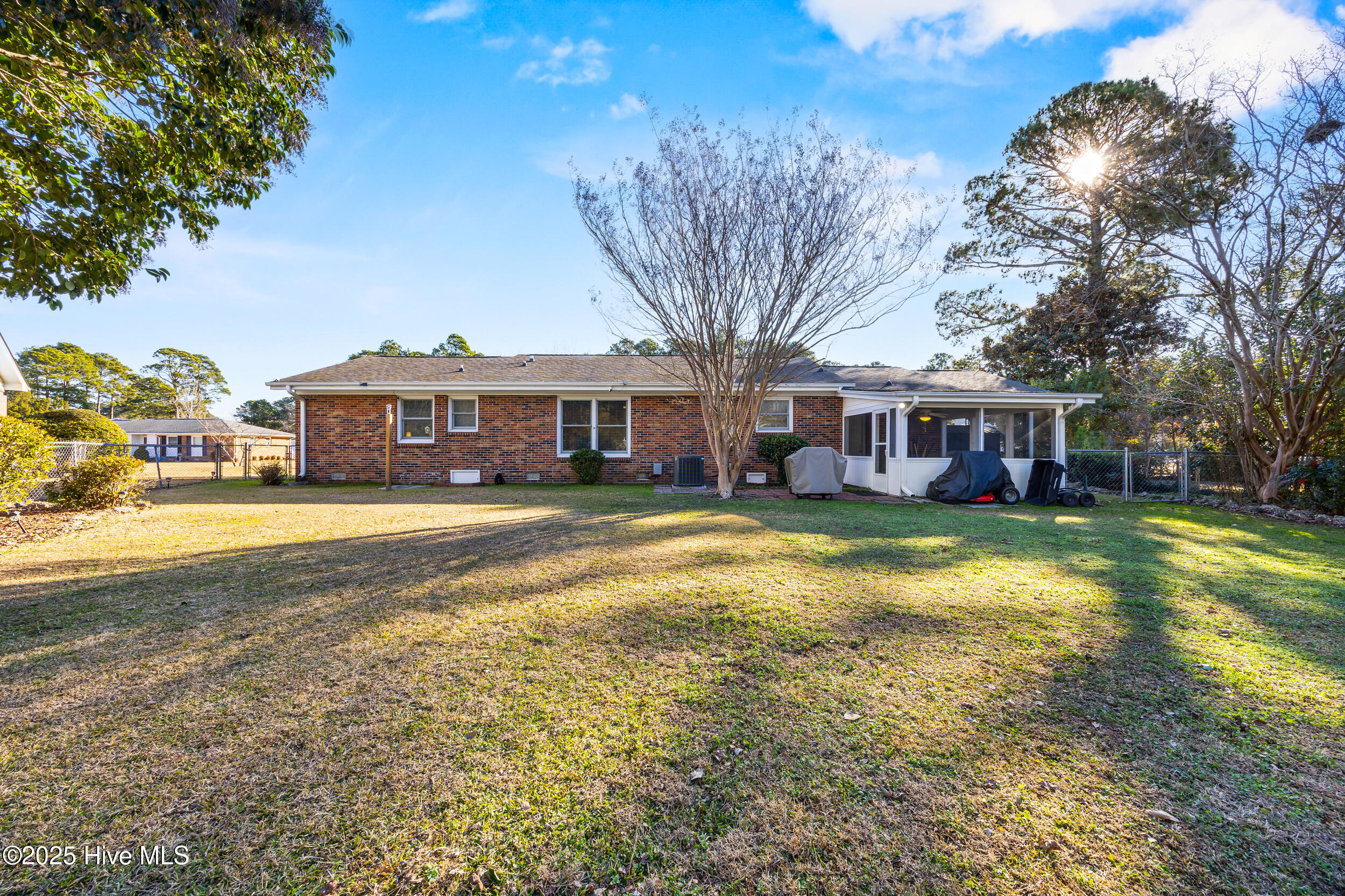 100546474 | Photo 36