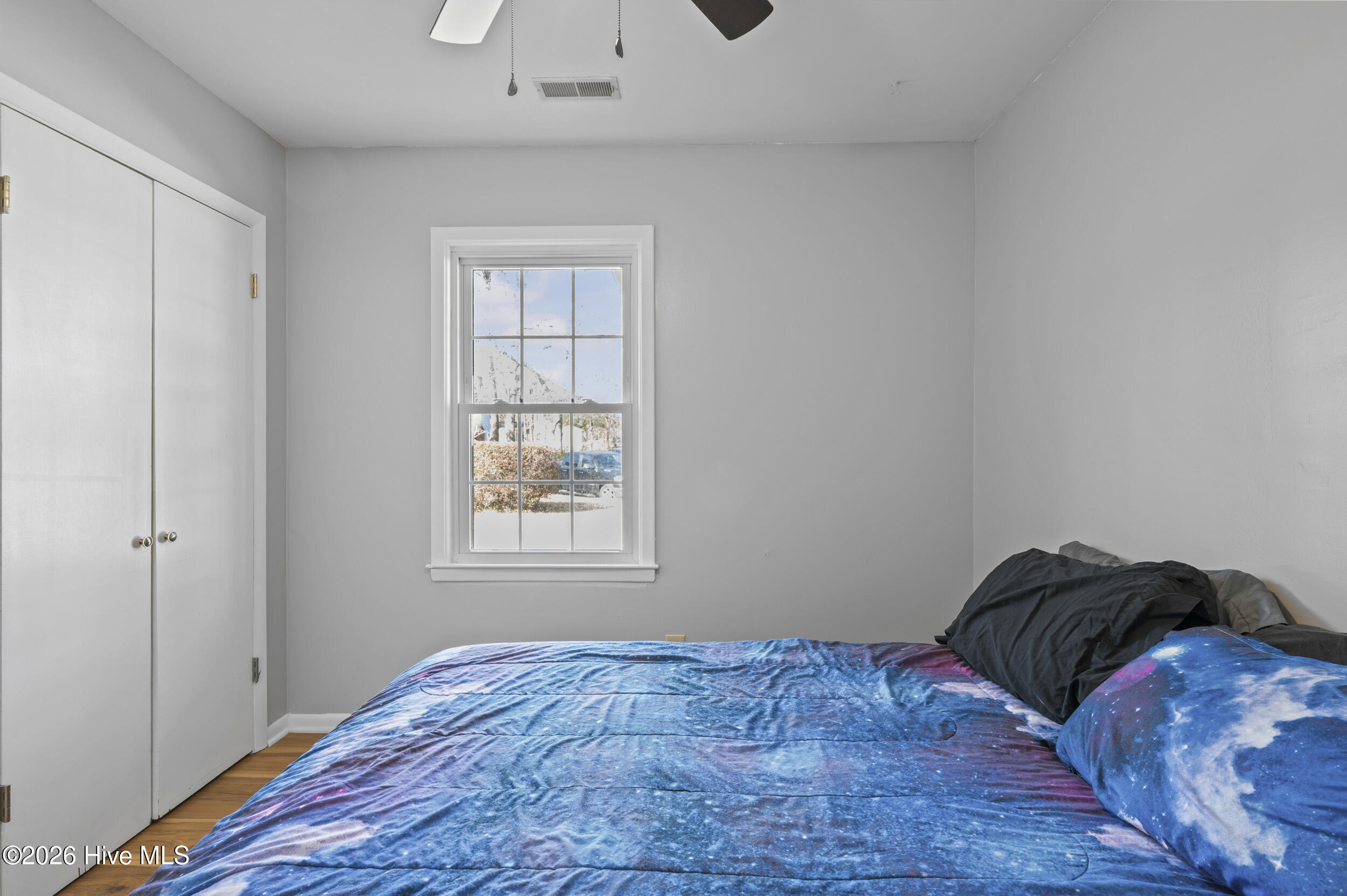 100550340 | Photo 18