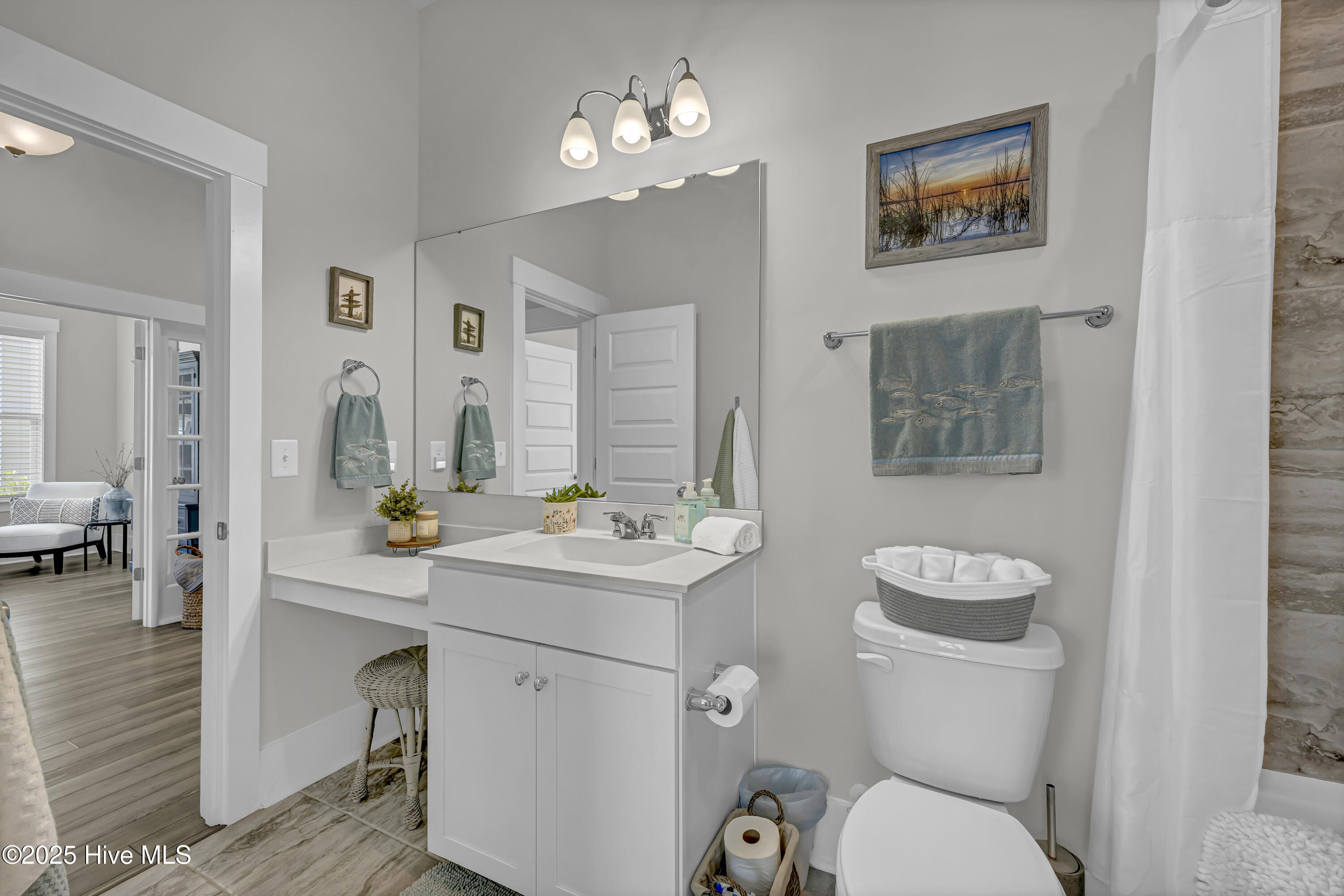 100517426 | Photo 15