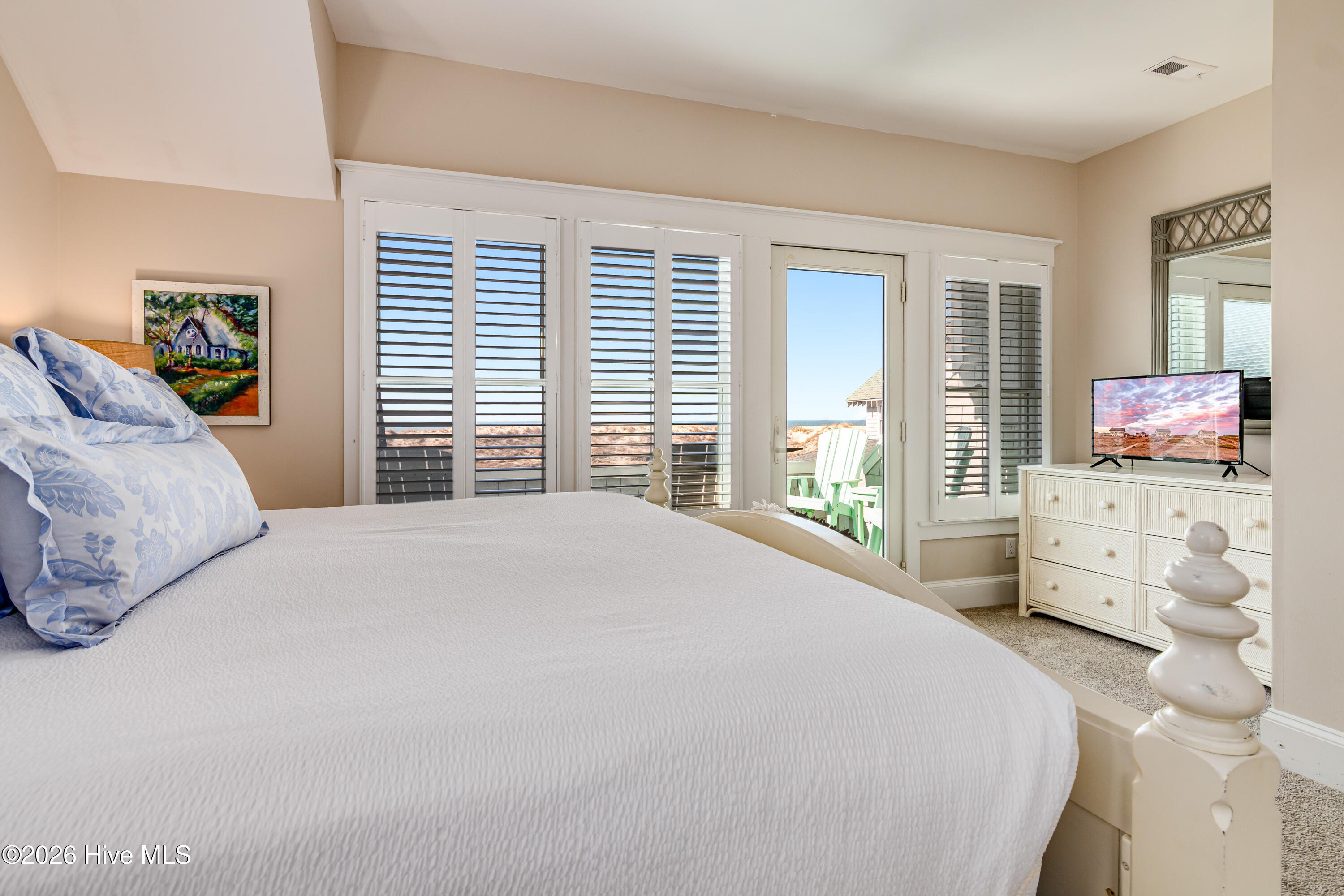 100553208 | Photo 37