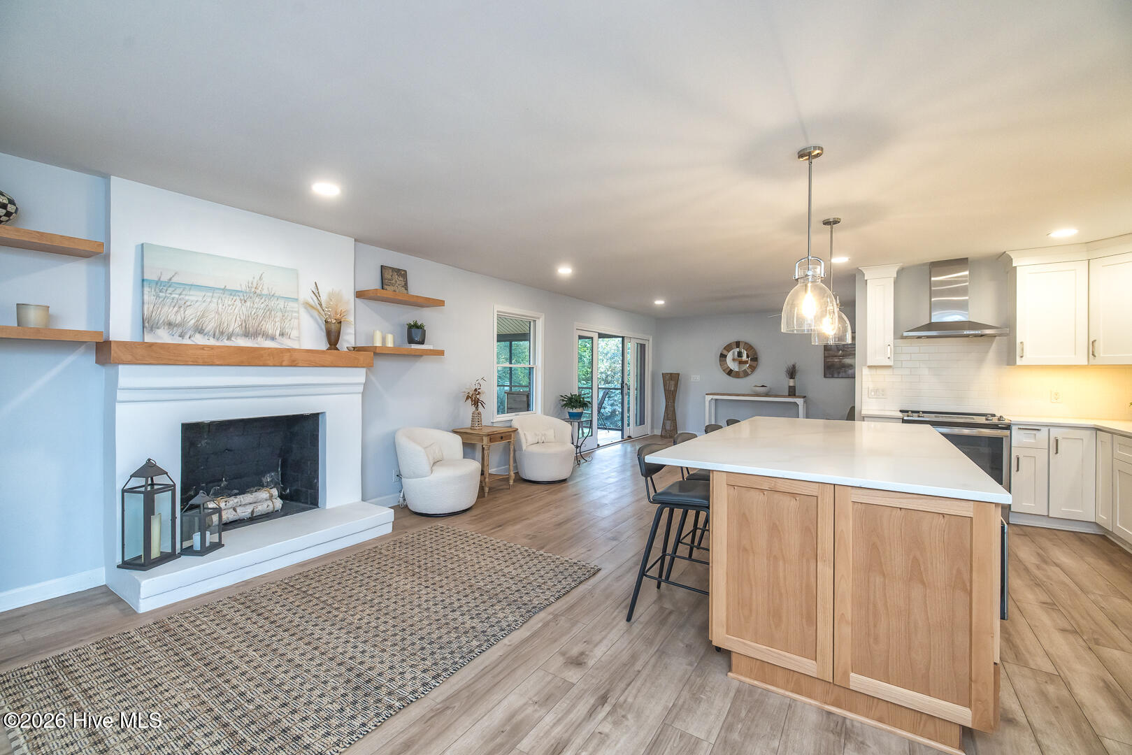 100553040 | Photo 18