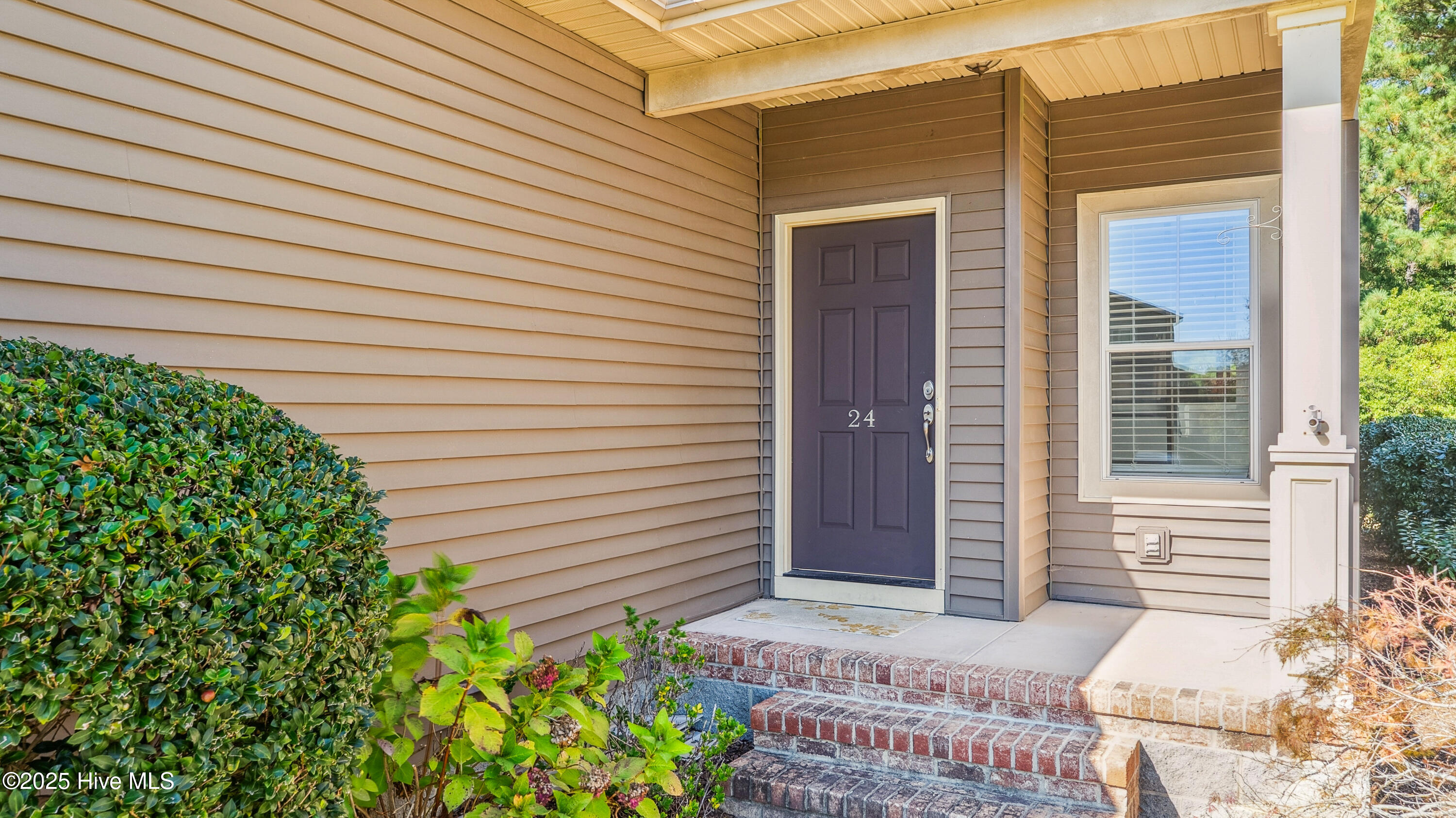 Homes for sale in Southern Pines, NC | 24 Cypress Cir, Southern Pines, NC 28387 | MLS# 100536980