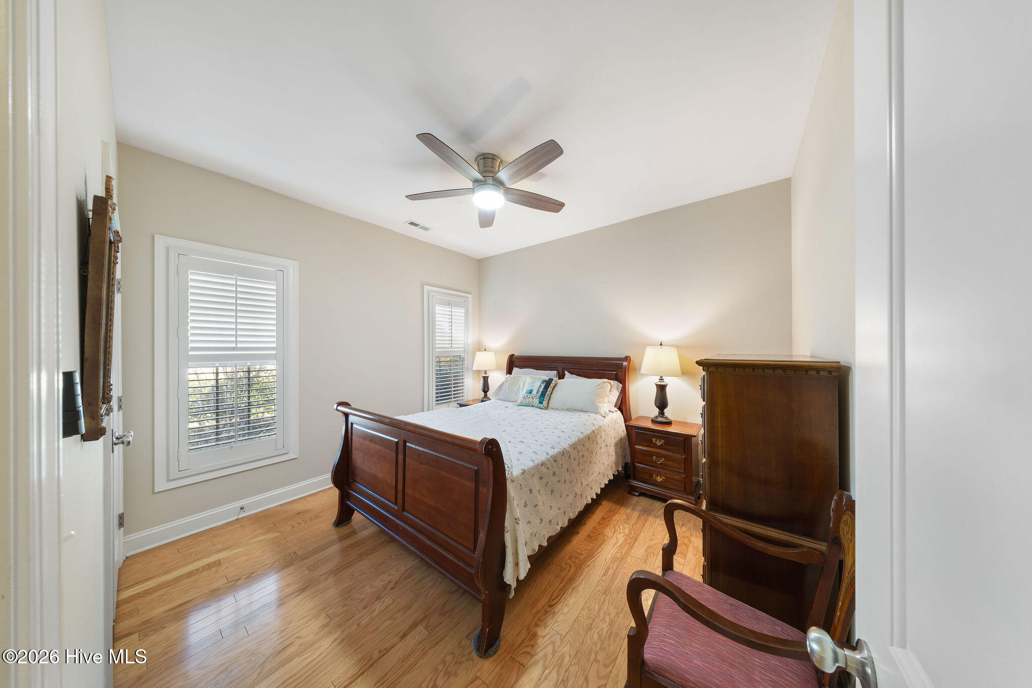 100554560 | Photo 36