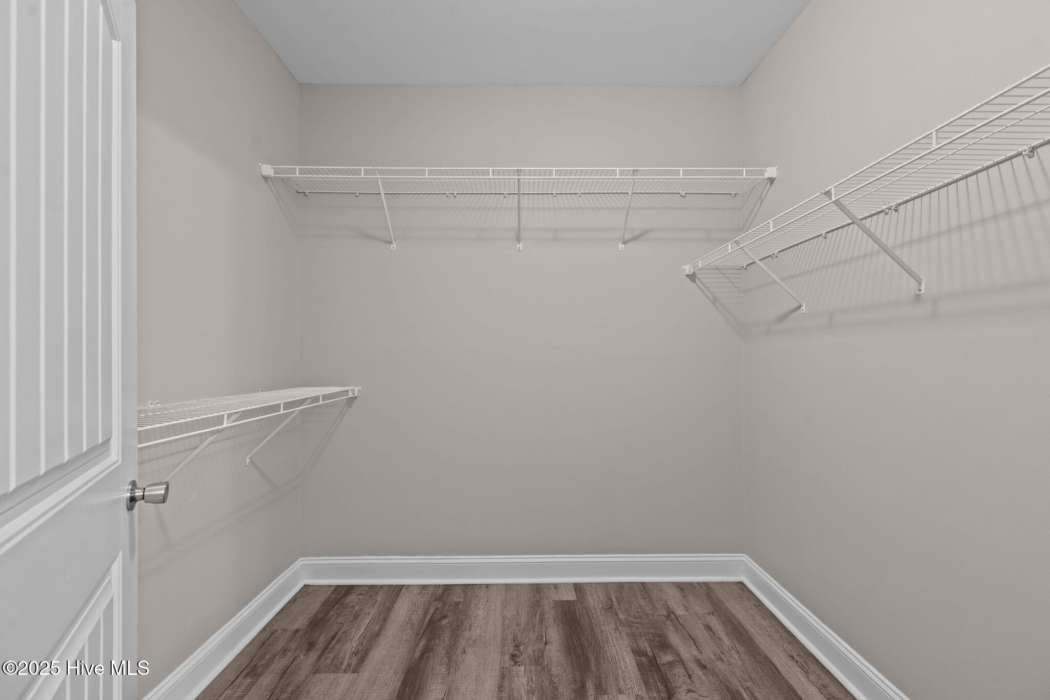 100542500 | Photo 16