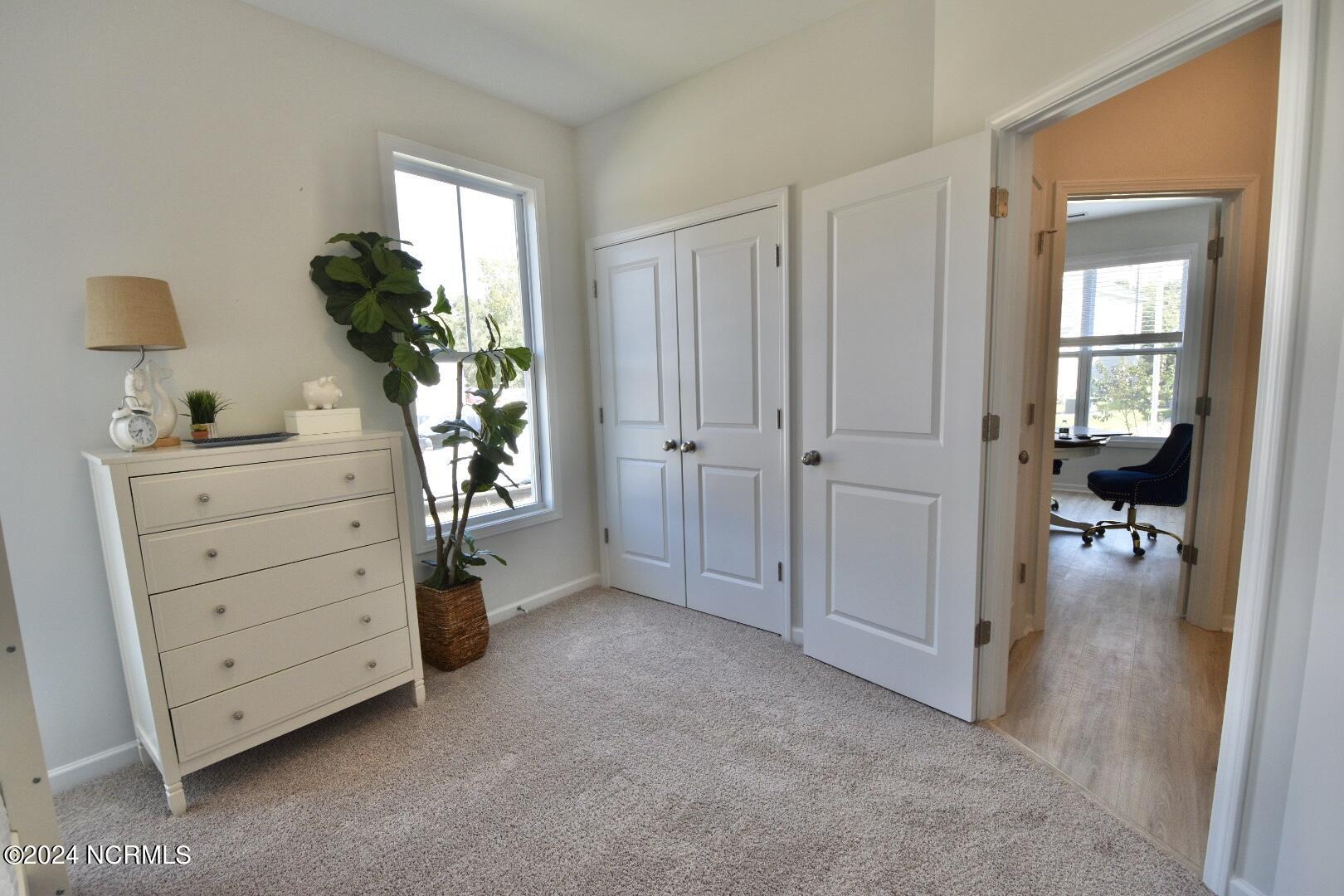 100538321 | Photo 37