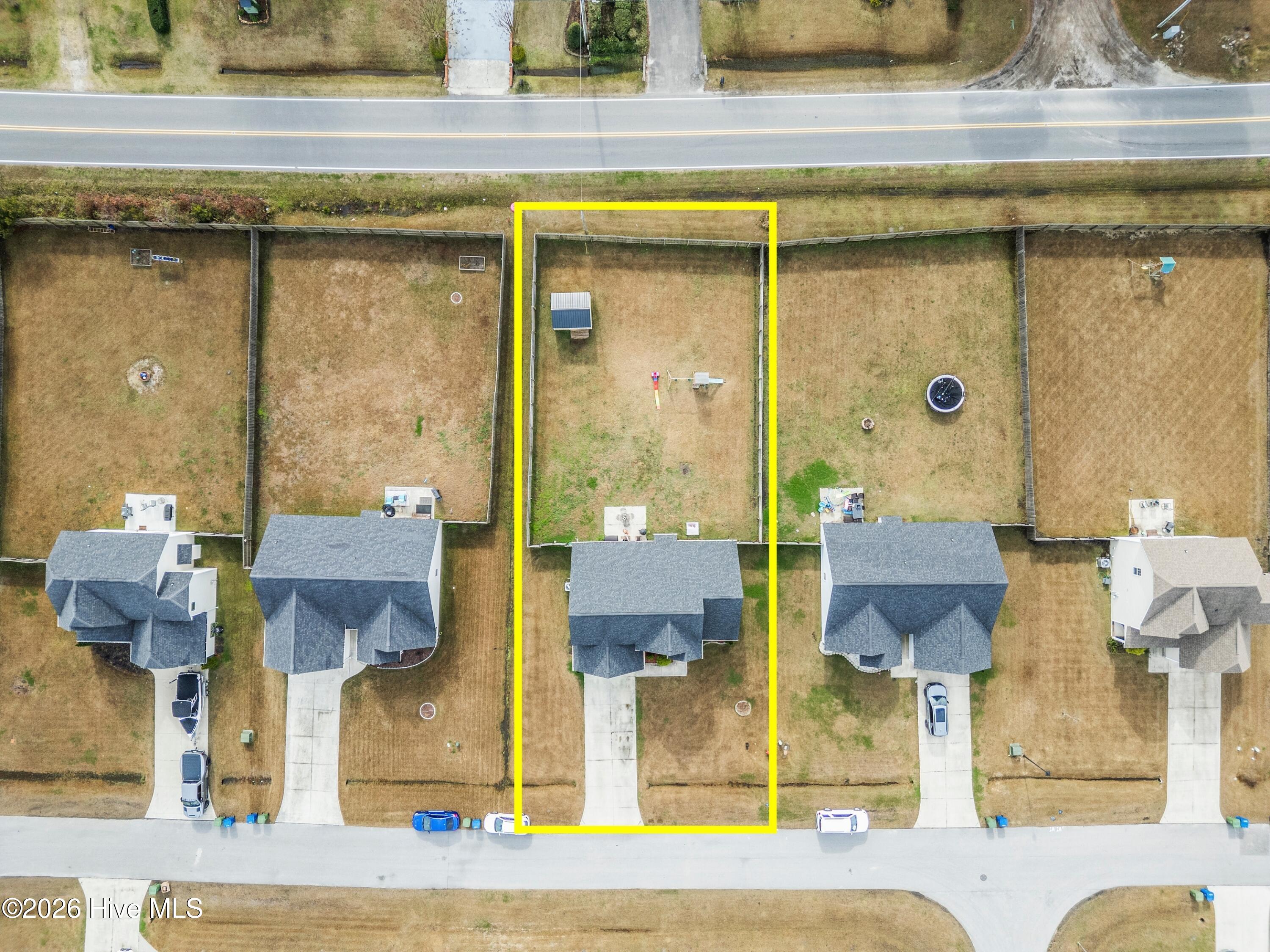 100548782 | Photo 39