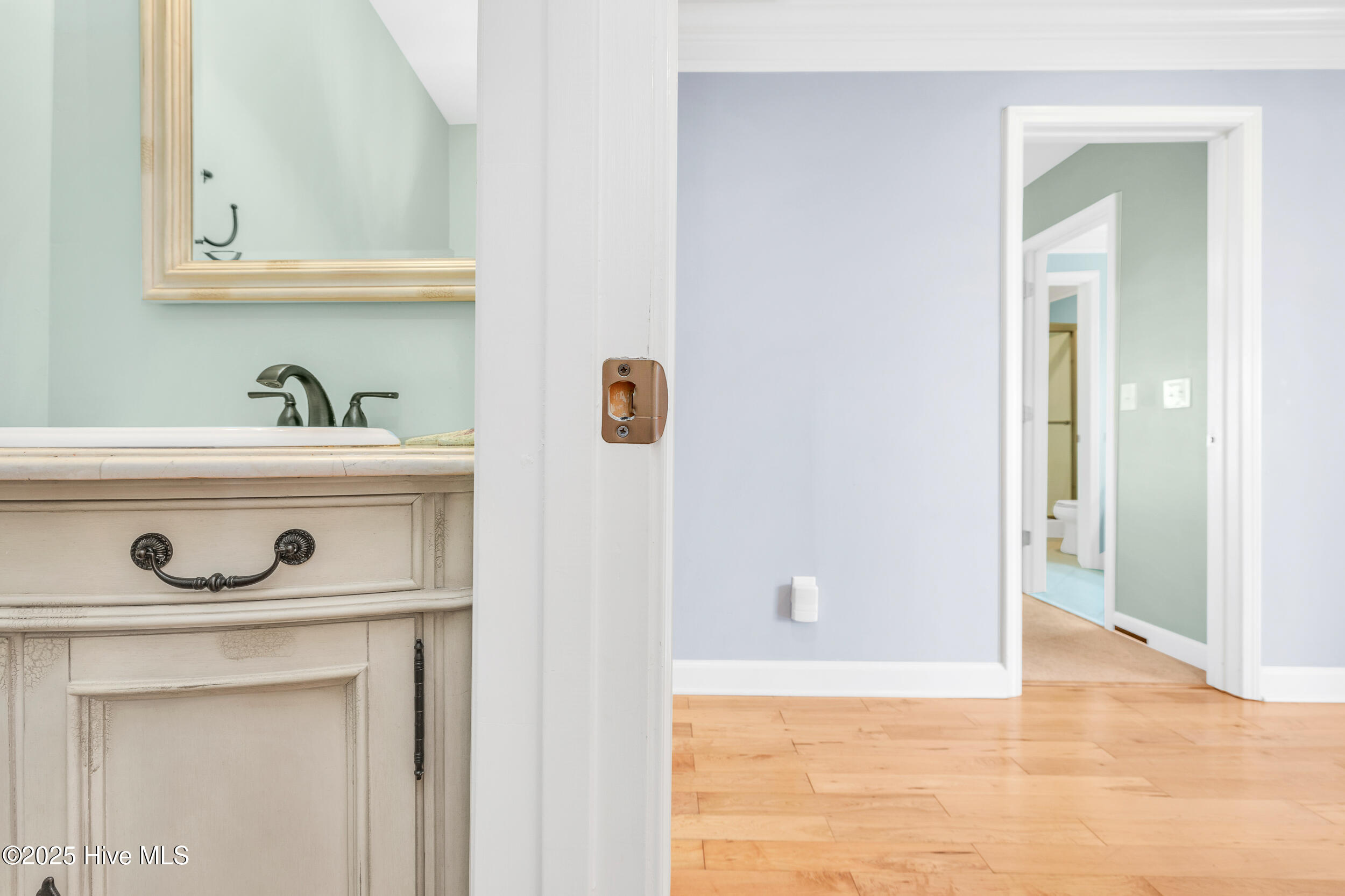 100509917 | Photo 54