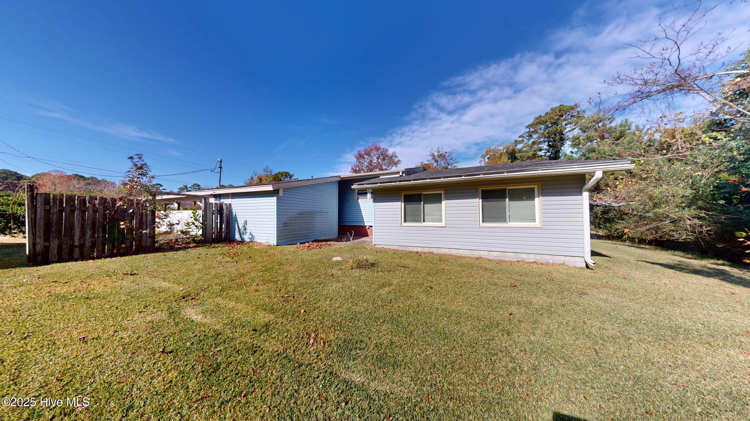 100541528 | Photo 33