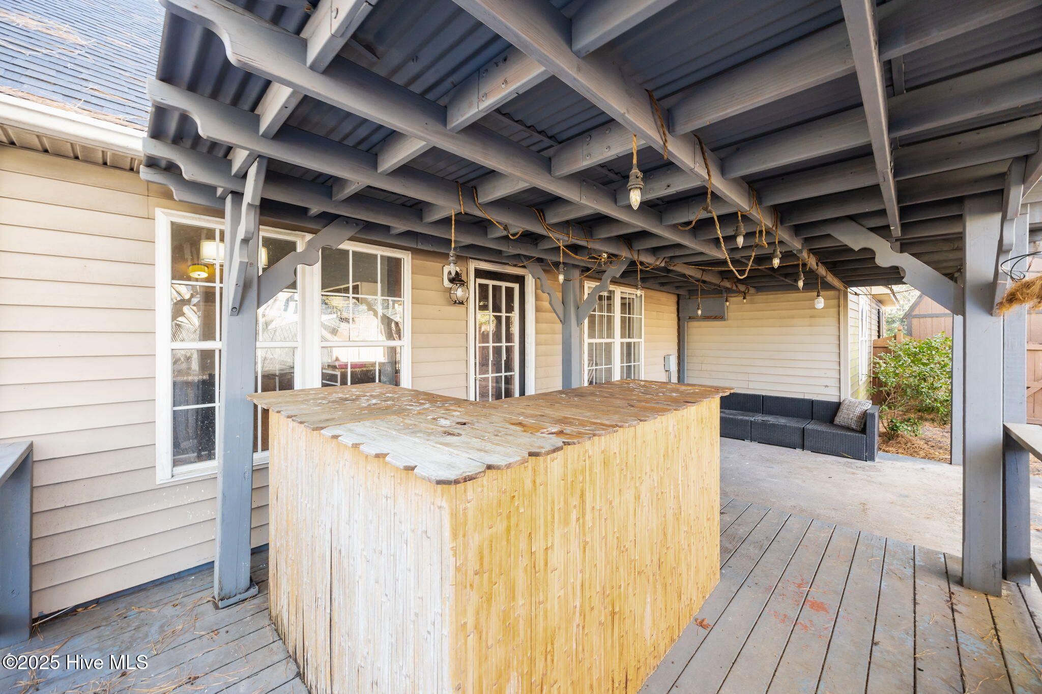 100544873 | Photo 32