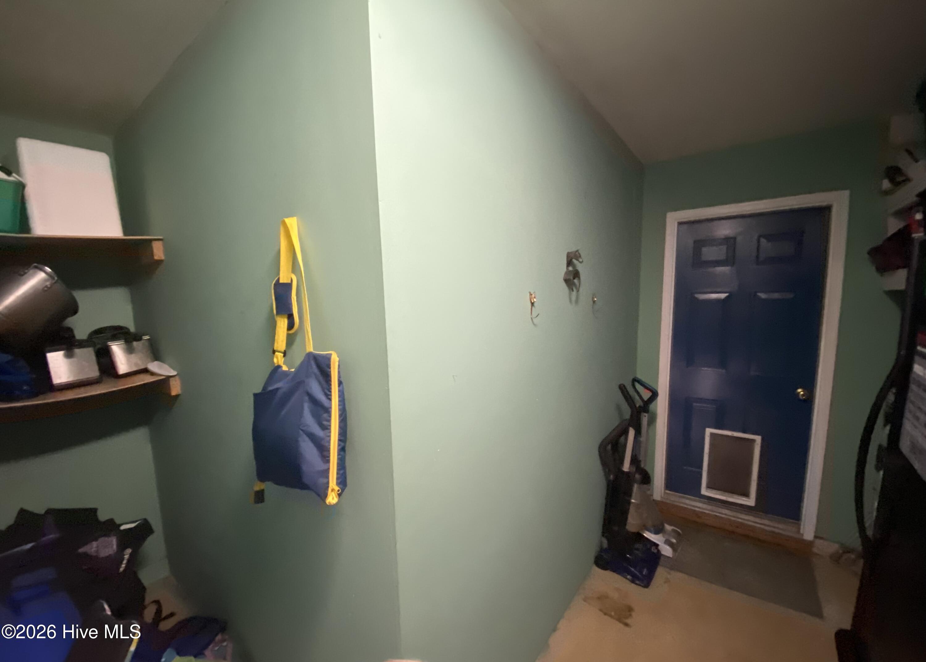 100555629 | Photo 36