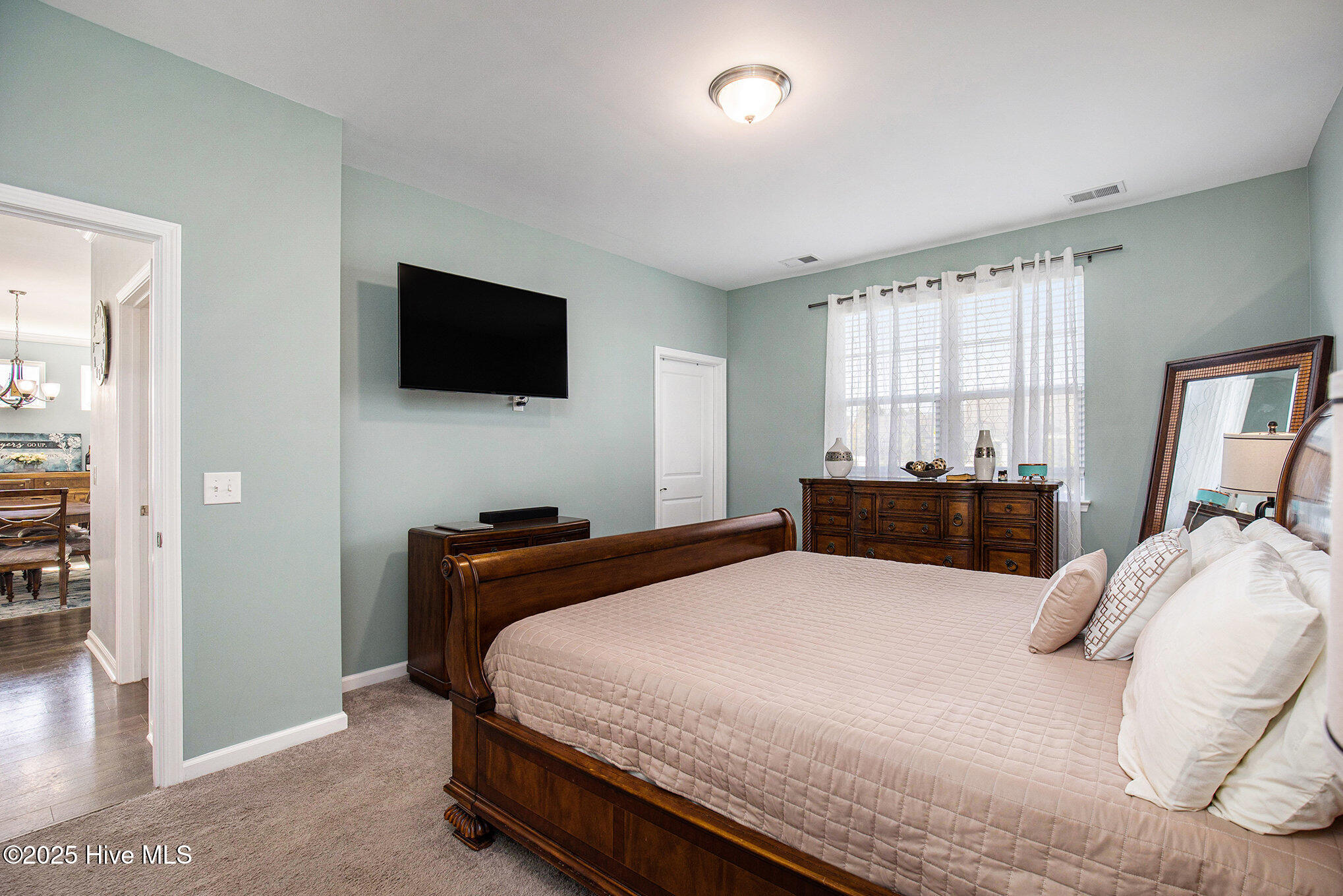 100529053 | Photo 16