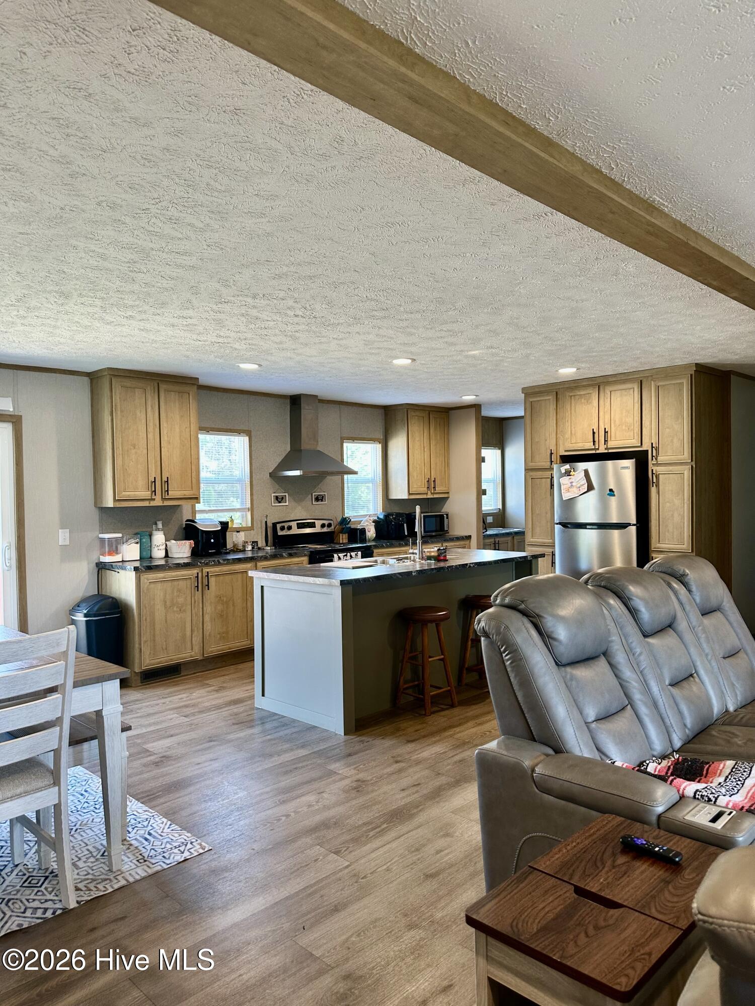 100548571 | Photo 16