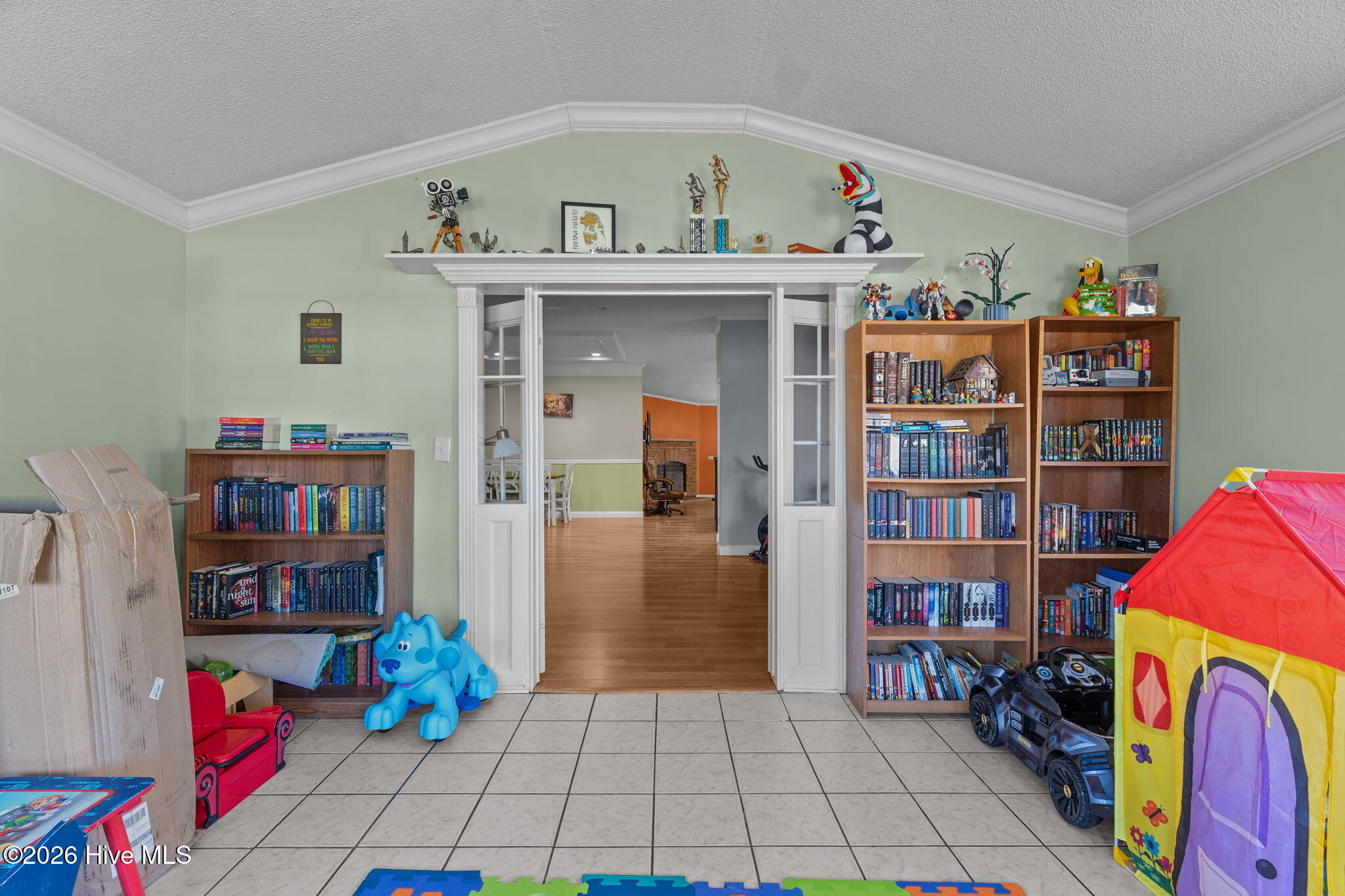 100544369 | Photo 30